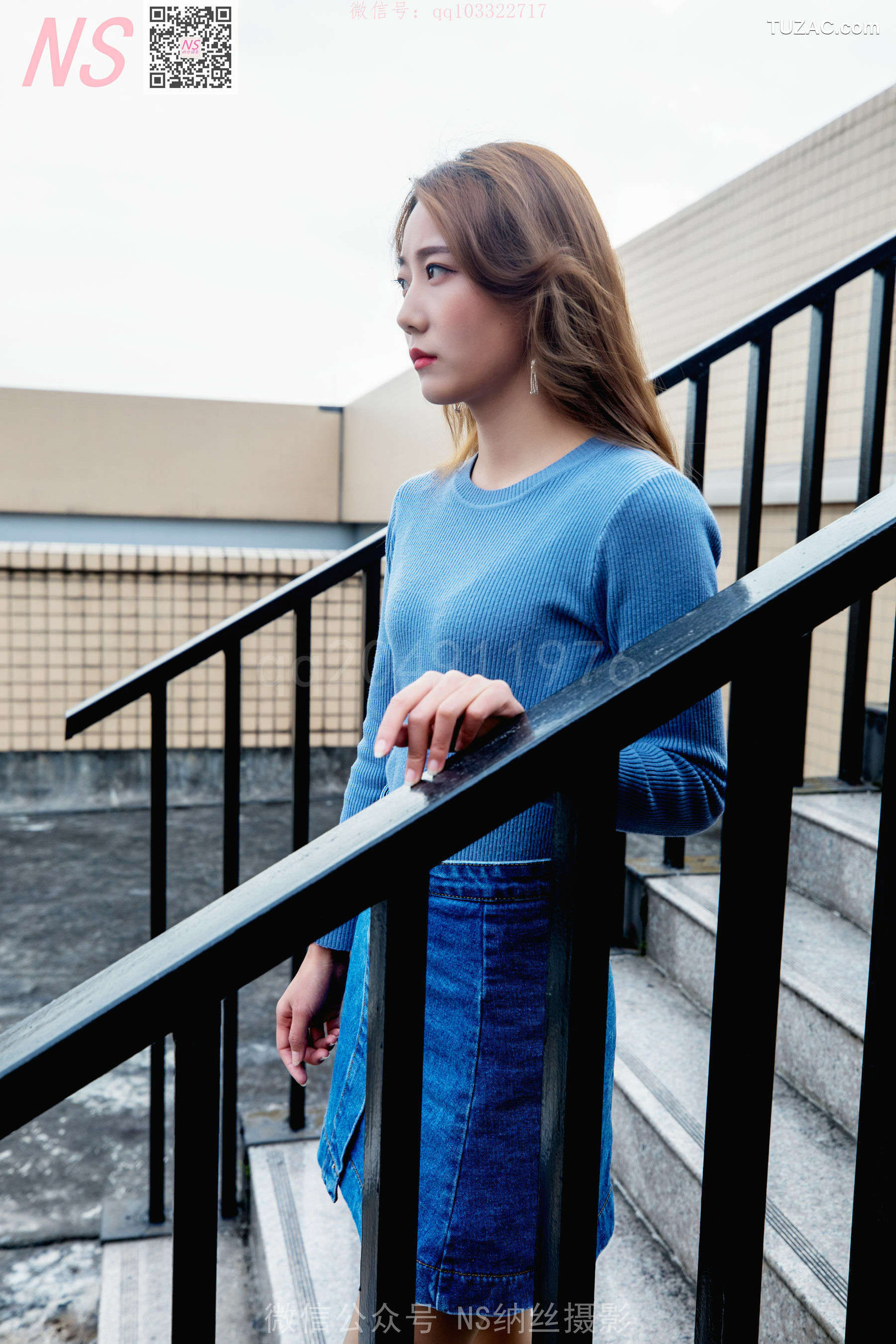 纳丝摄影_舒怡《女神天台肉色丝袜》 写真集[99P]