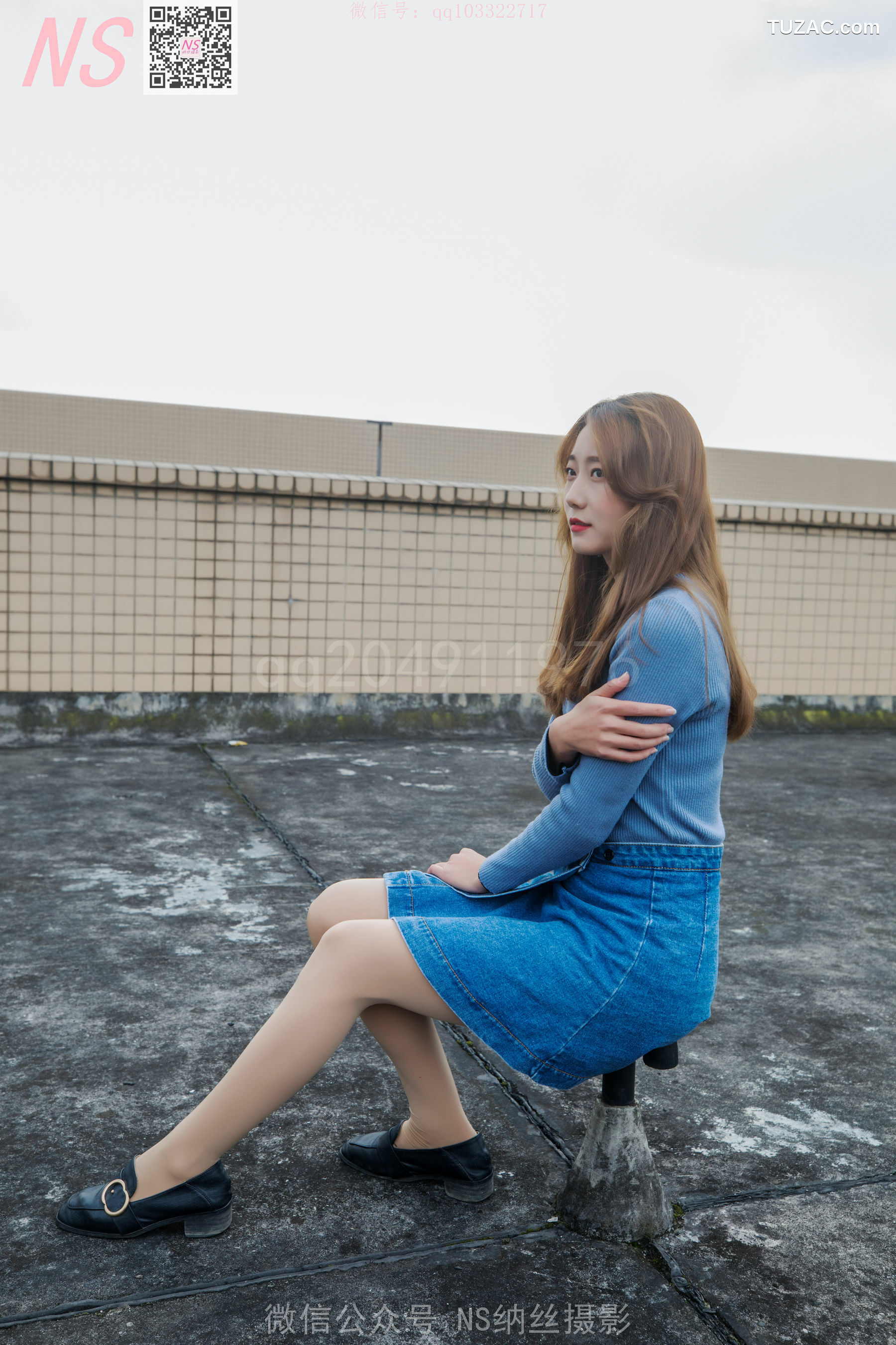 纳丝摄影_舒怡《女神天台肉色丝袜》 写真集[99P]