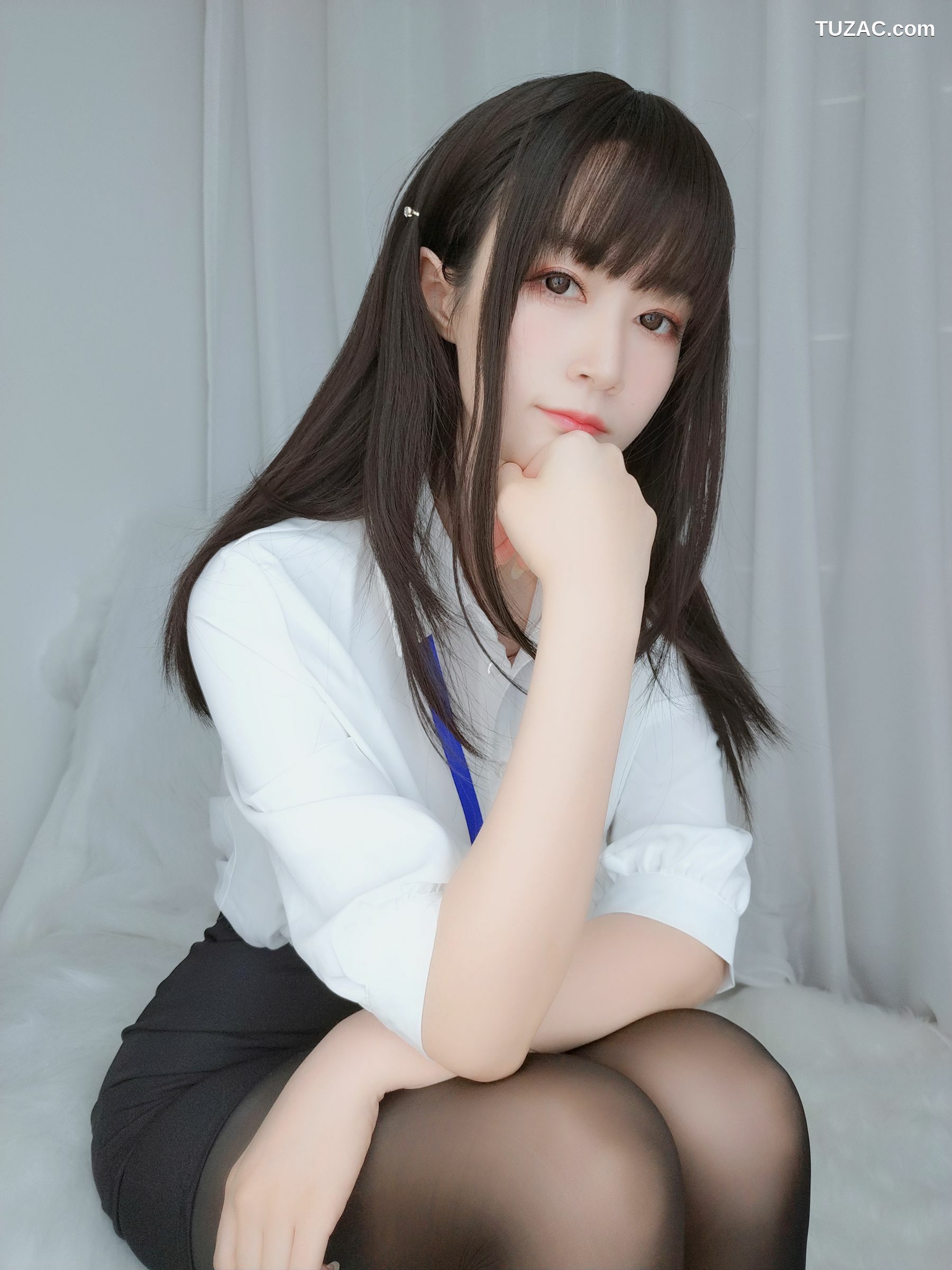 网络美女_ Coser小姐姐白银 - 制服 写真套图[119P]