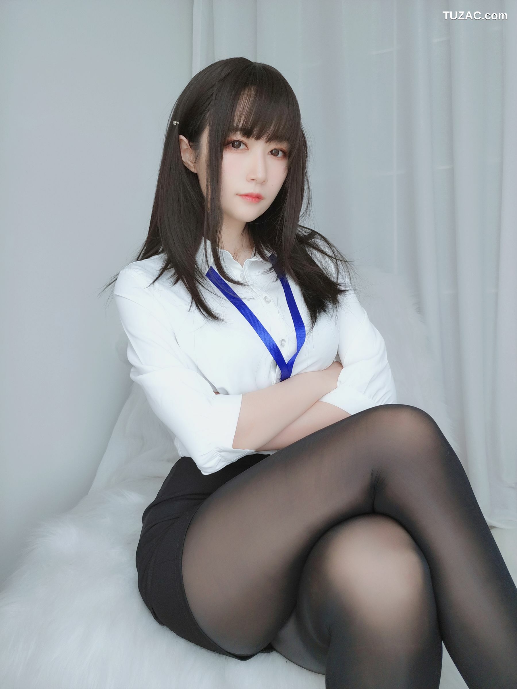 网络美女_ Coser小姐姐白银 - 制服 写真套图[119P]