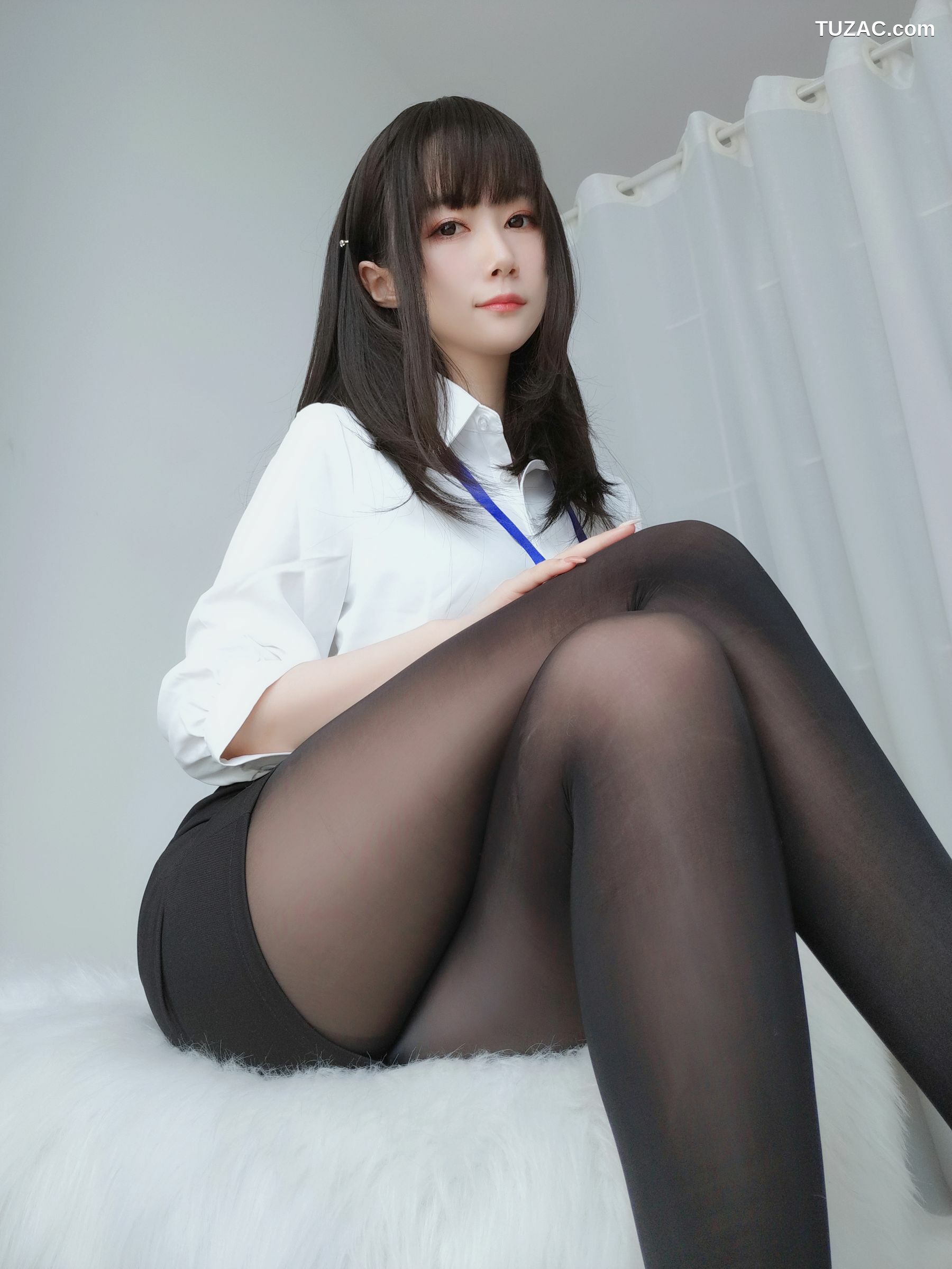 网络美女_ Coser小姐姐白银 - 制服 写真套图[119P]
