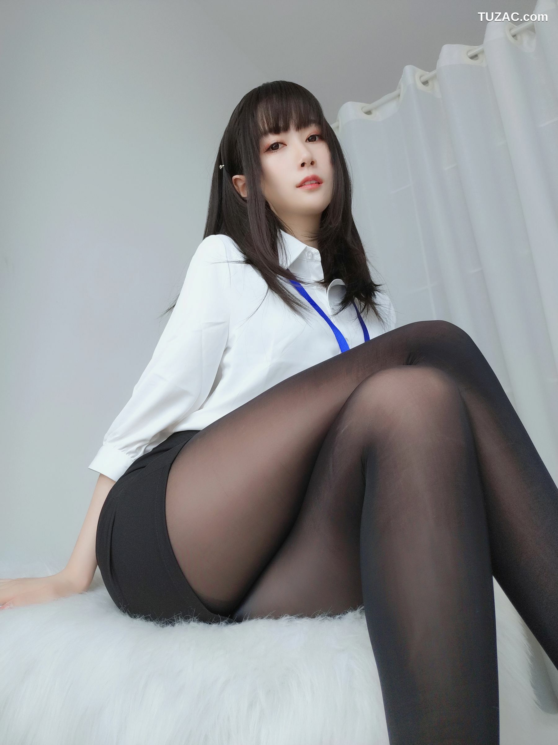 网络美女_ Coser小姐姐白银 - 制服 写真套图[119P]