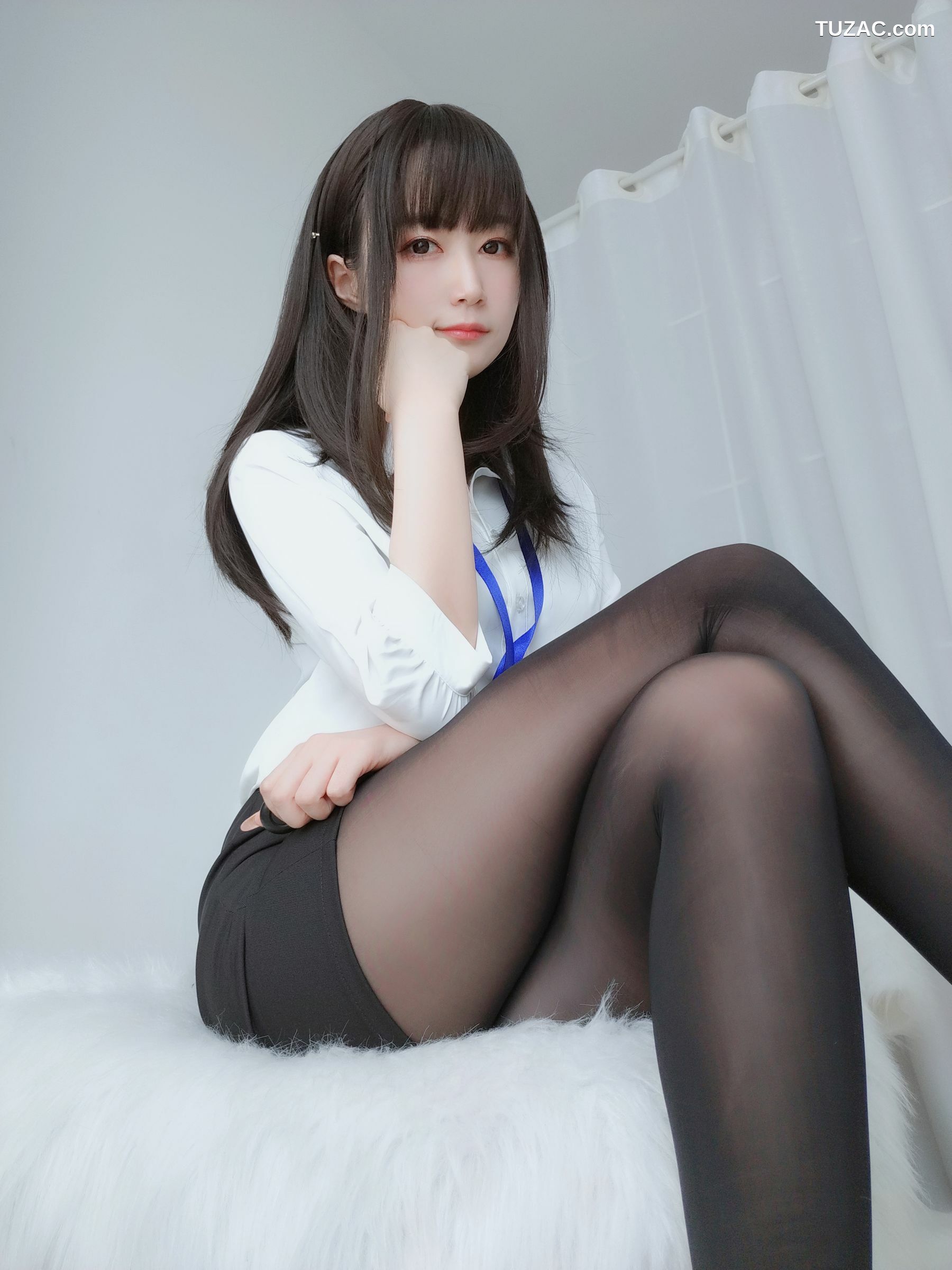 网络美女_ Coser小姐姐白银 - 制服 写真套图[119P]