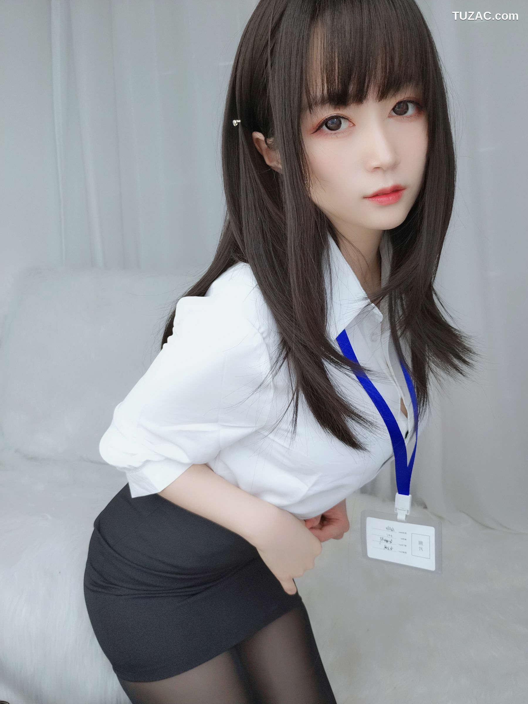 网络美女_ Coser小姐姐白银 - 制服 写真套图[119P]