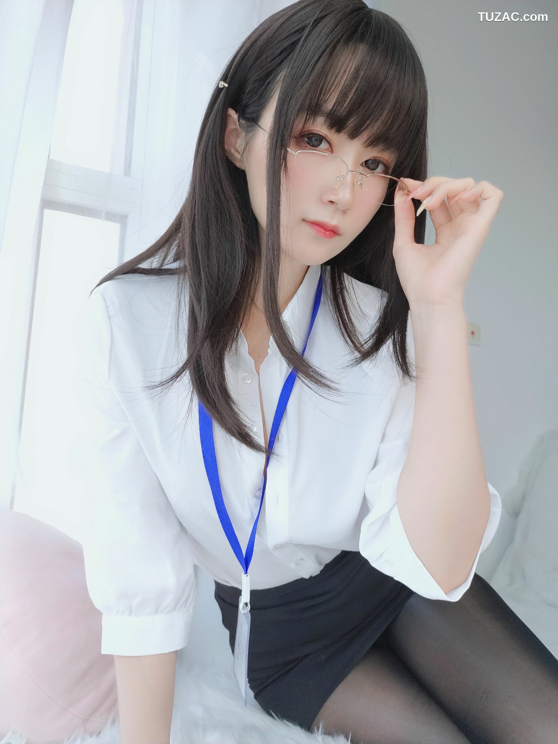 网络美女_ Coser小姐姐白银 - 制服 写真套图[119P]