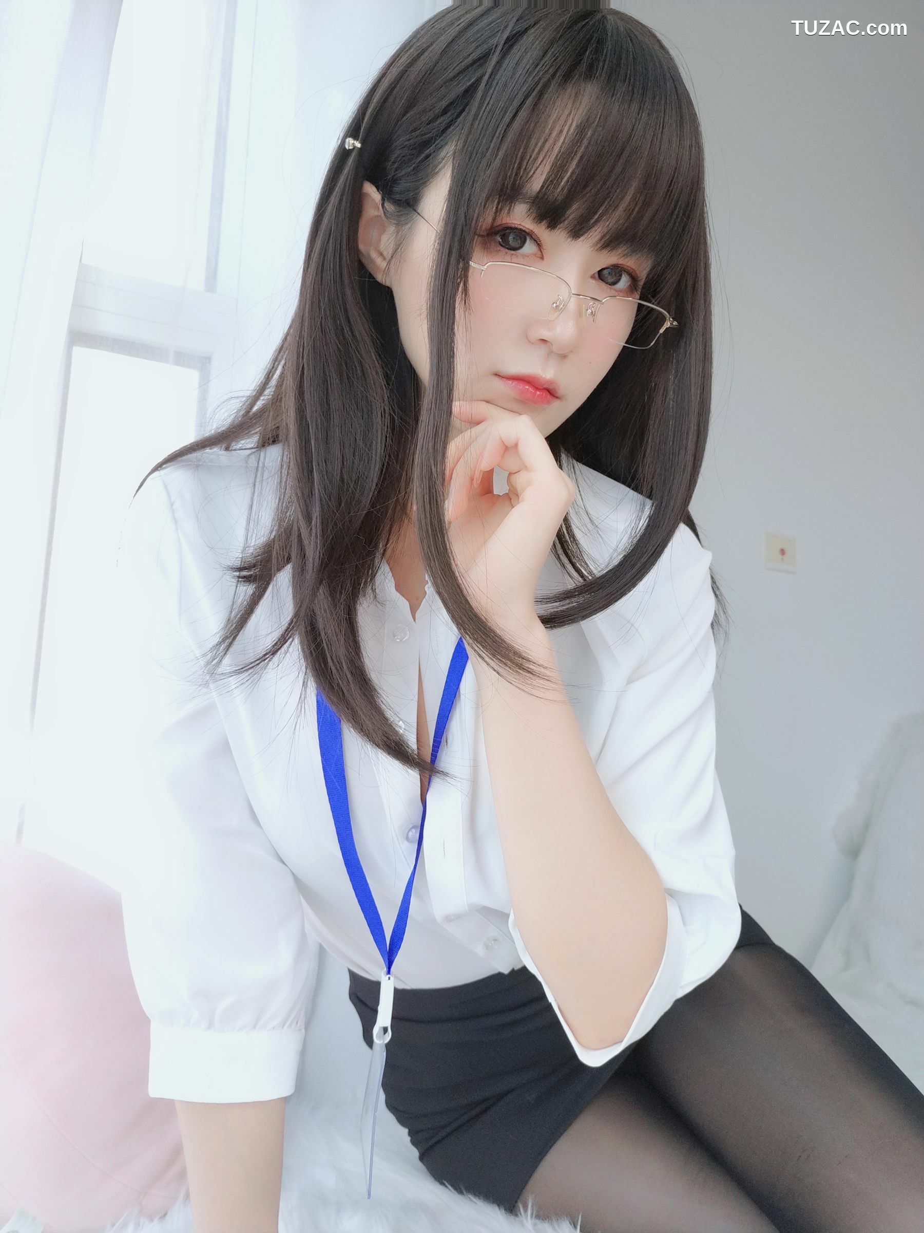 网络美女_ Coser小姐姐白银 - 制服 写真套图[119P]