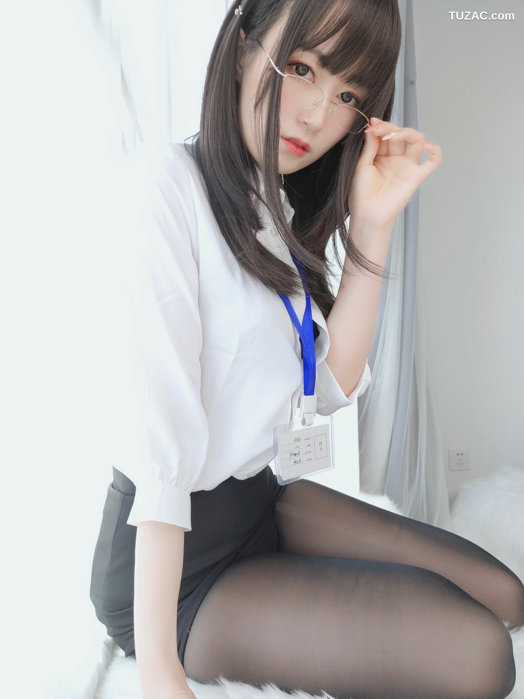 网络美女_ Coser小姐姐白银 - 制服 写真套图[119P]