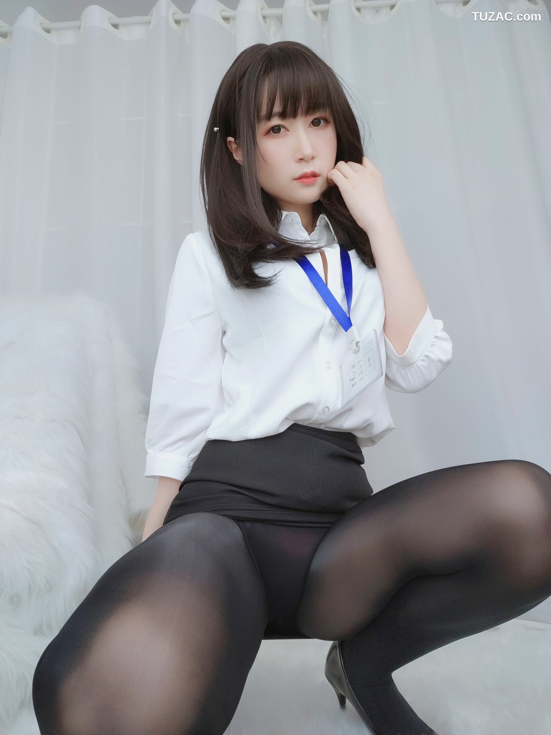 网络美女_ Coser小姐姐白银 - 制服 写真套图[119P]