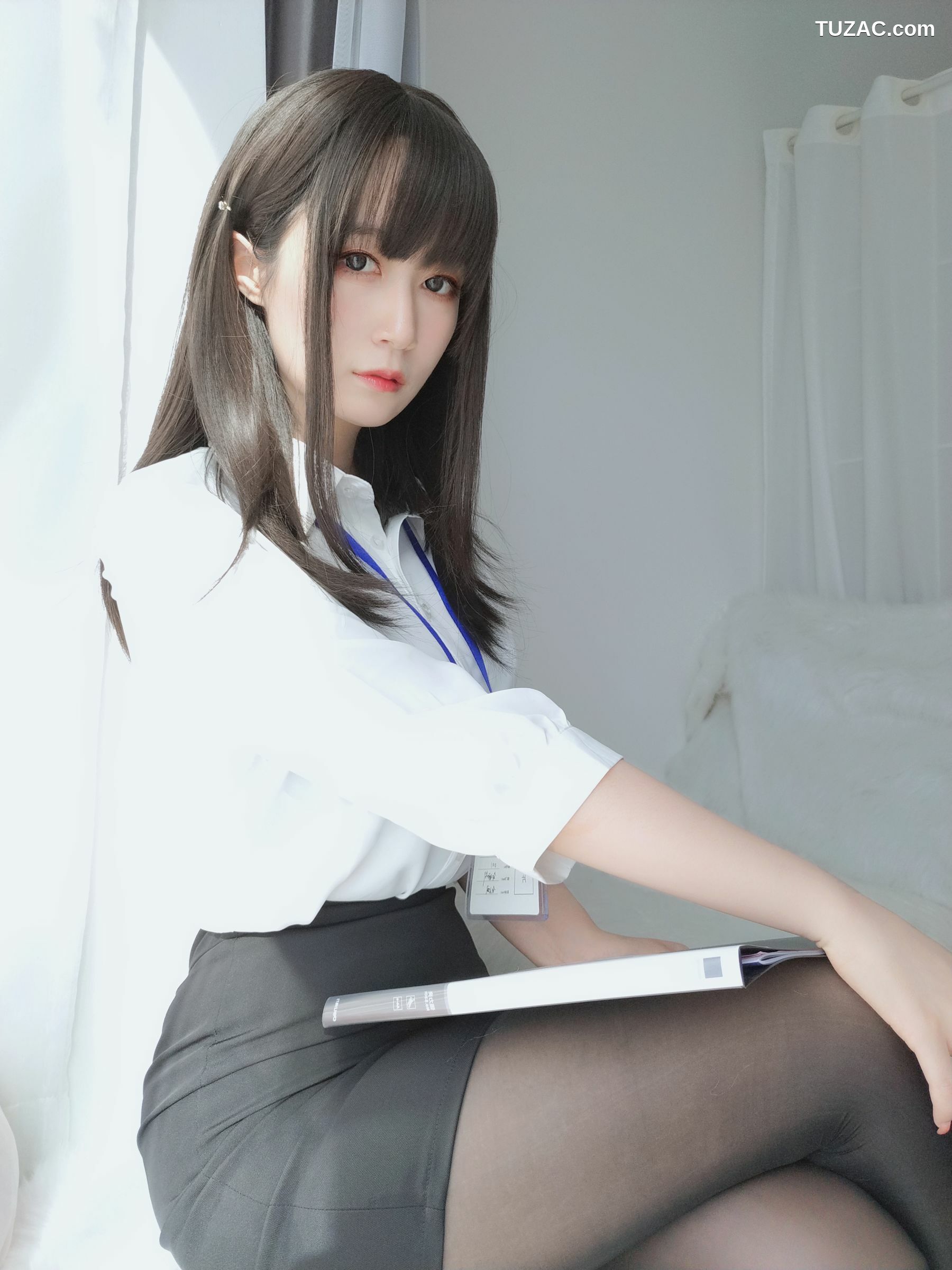网络美女_ Coser小姐姐白银 - 制服 写真套图[119P]