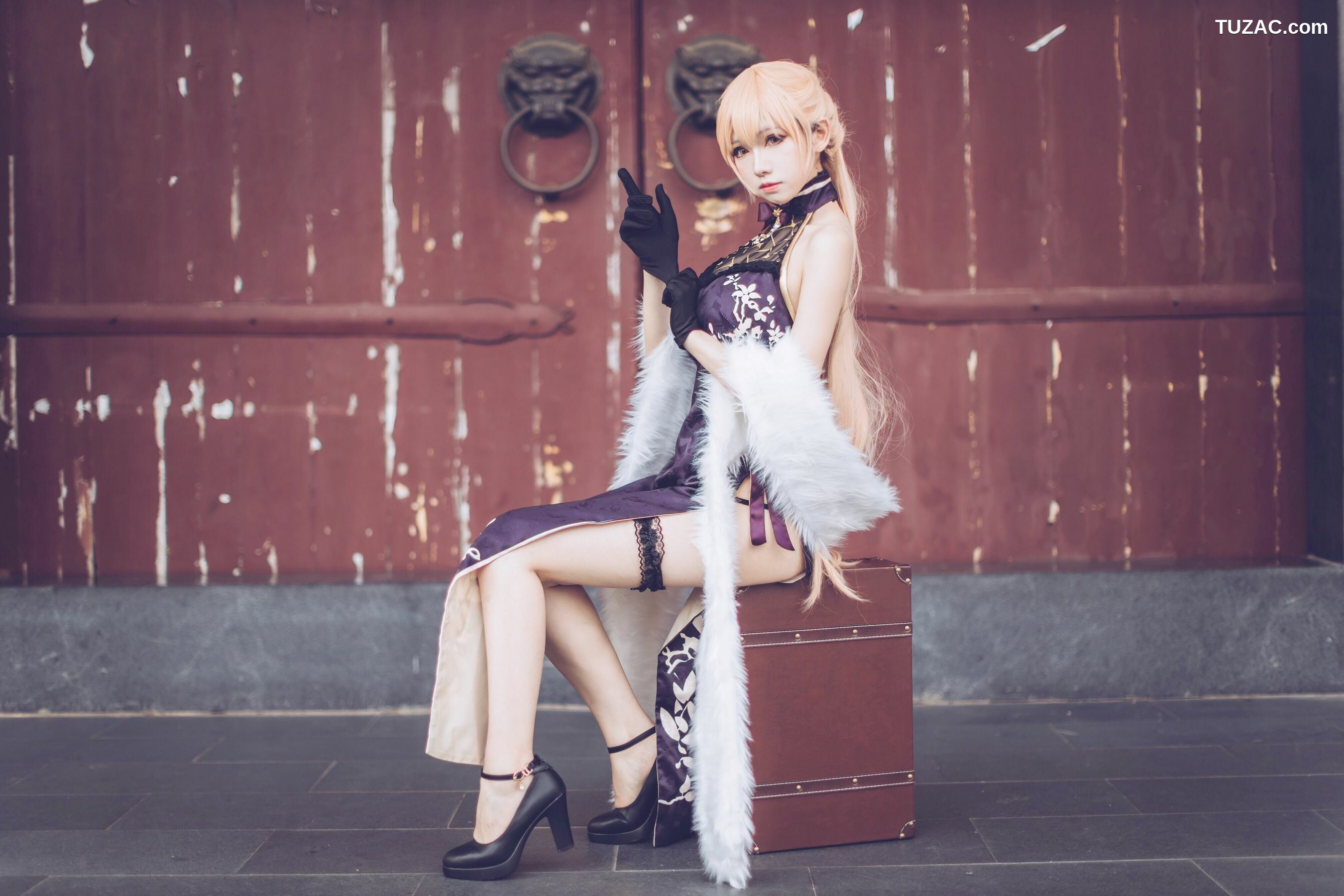 网络美女_ Coser衣衣 - 少女前线 紫雨心[14P]