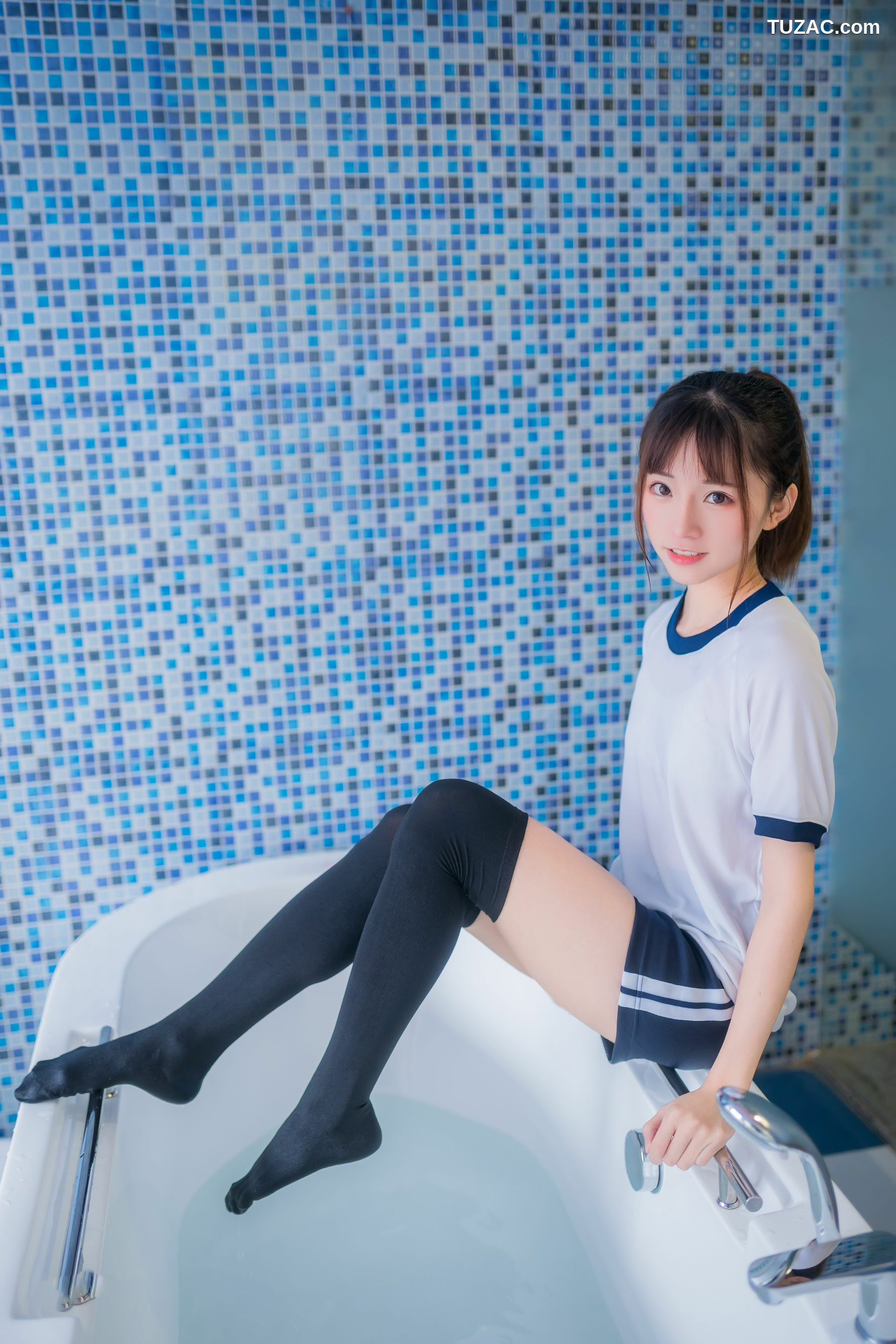 网络美女_ Kitaro_绮太郎 - 湿身体操服[45P]