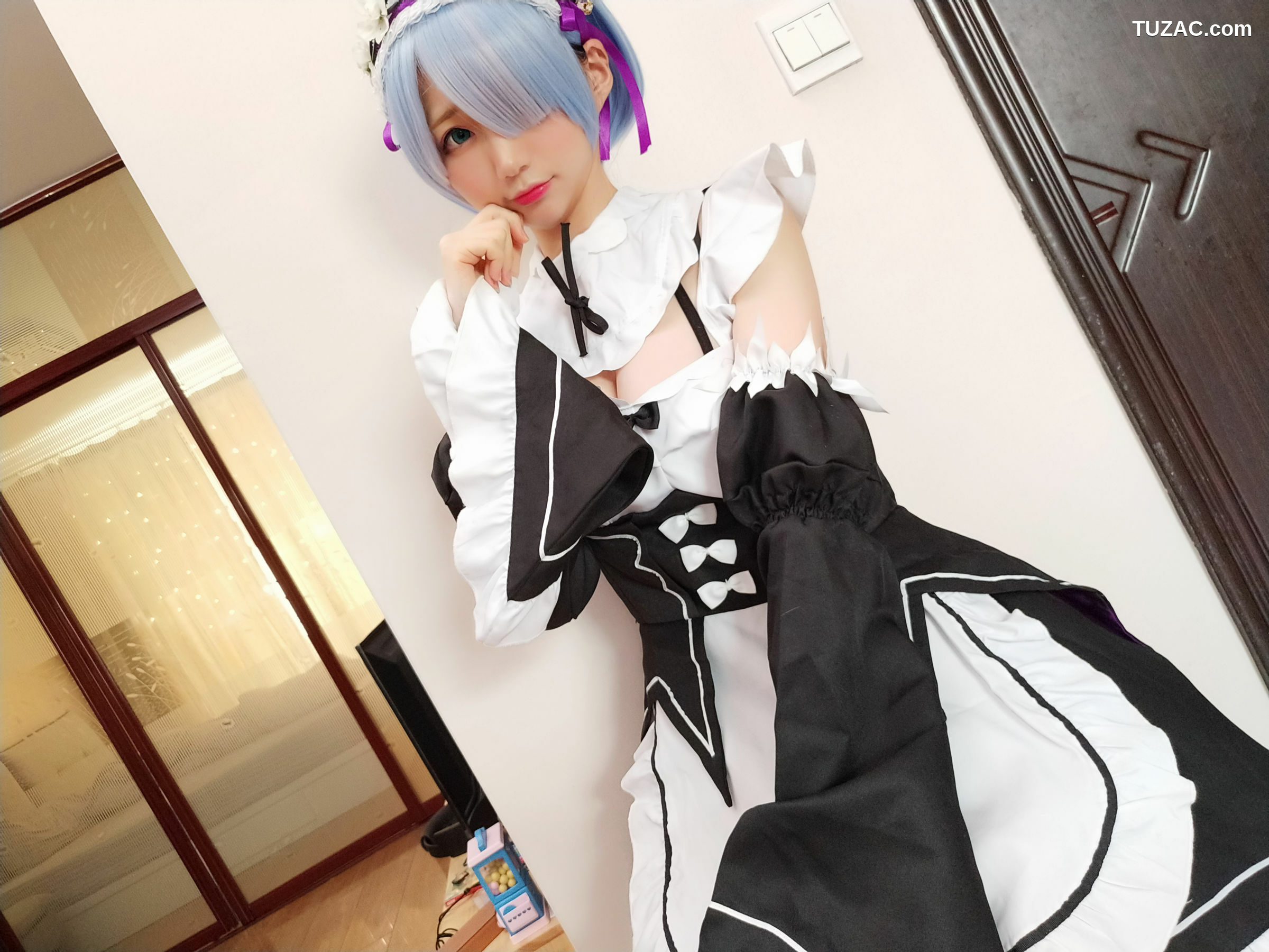 网络美女_ NAGISA魔物喵 - レム～～～[16P]