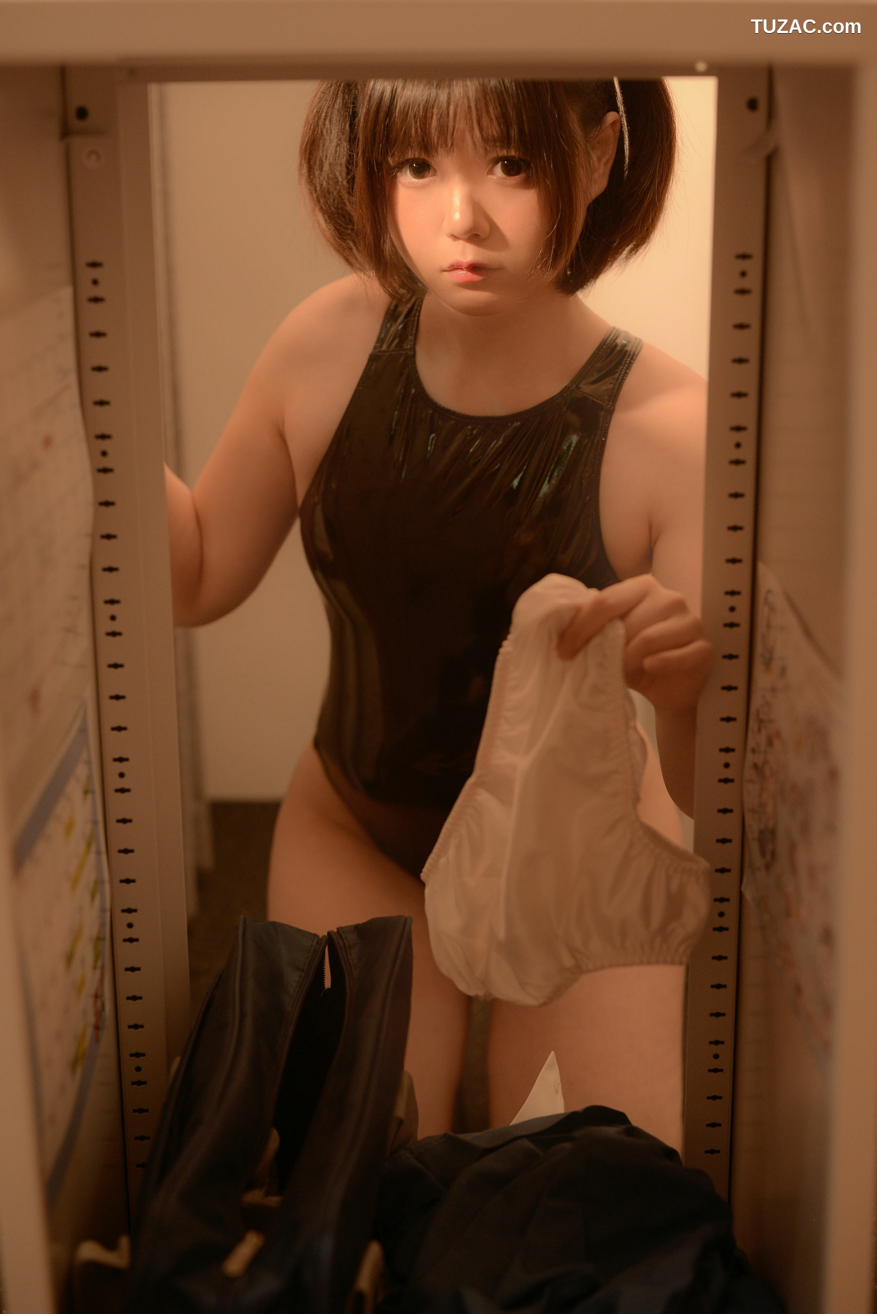 网络美女_ Vol.18 きょう肉肉 - Latex Catsuit Girl ラテックス[52P]
