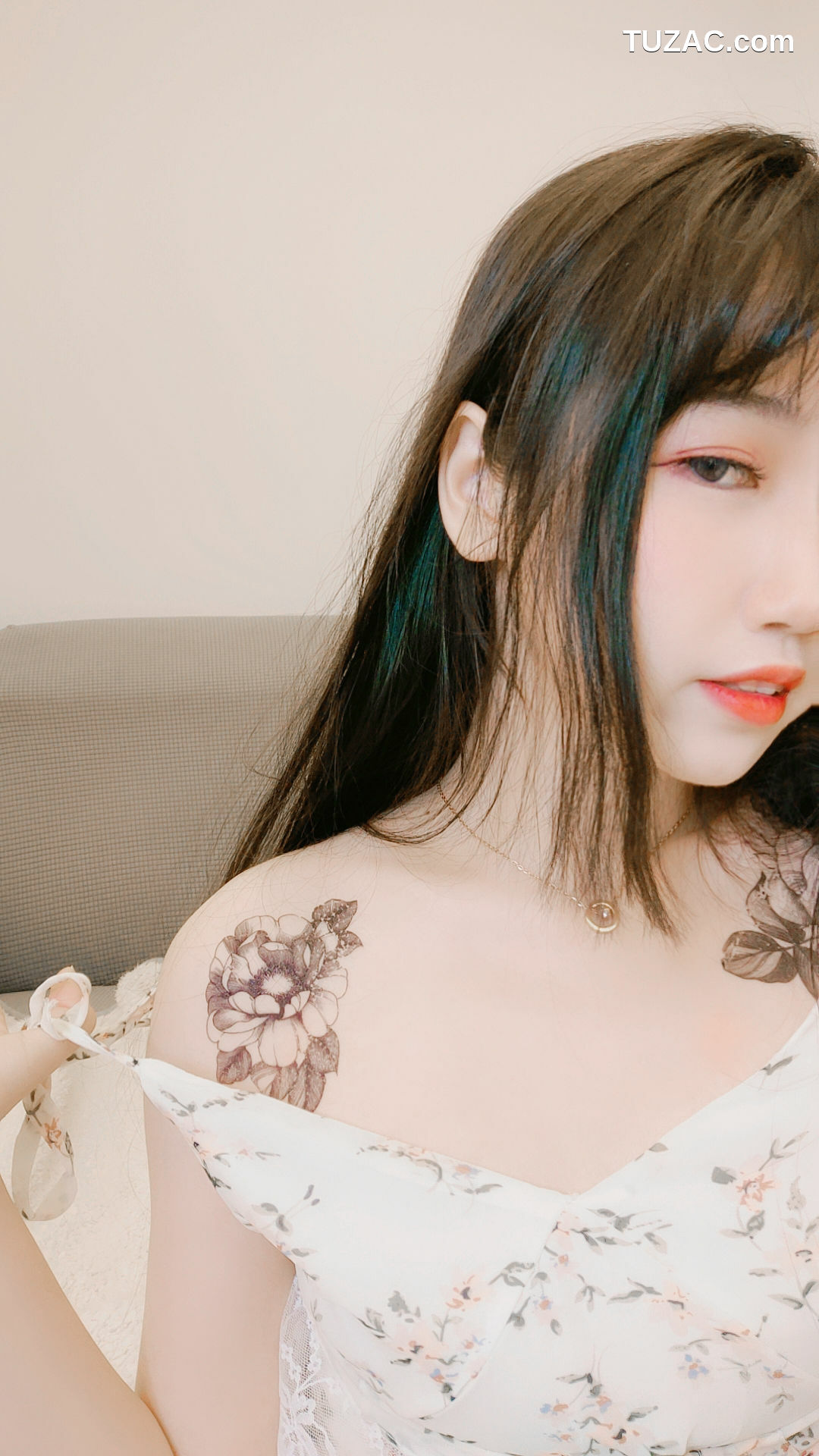 网络美女_ 不呆猫 - 温柔风连衣裙[15P]