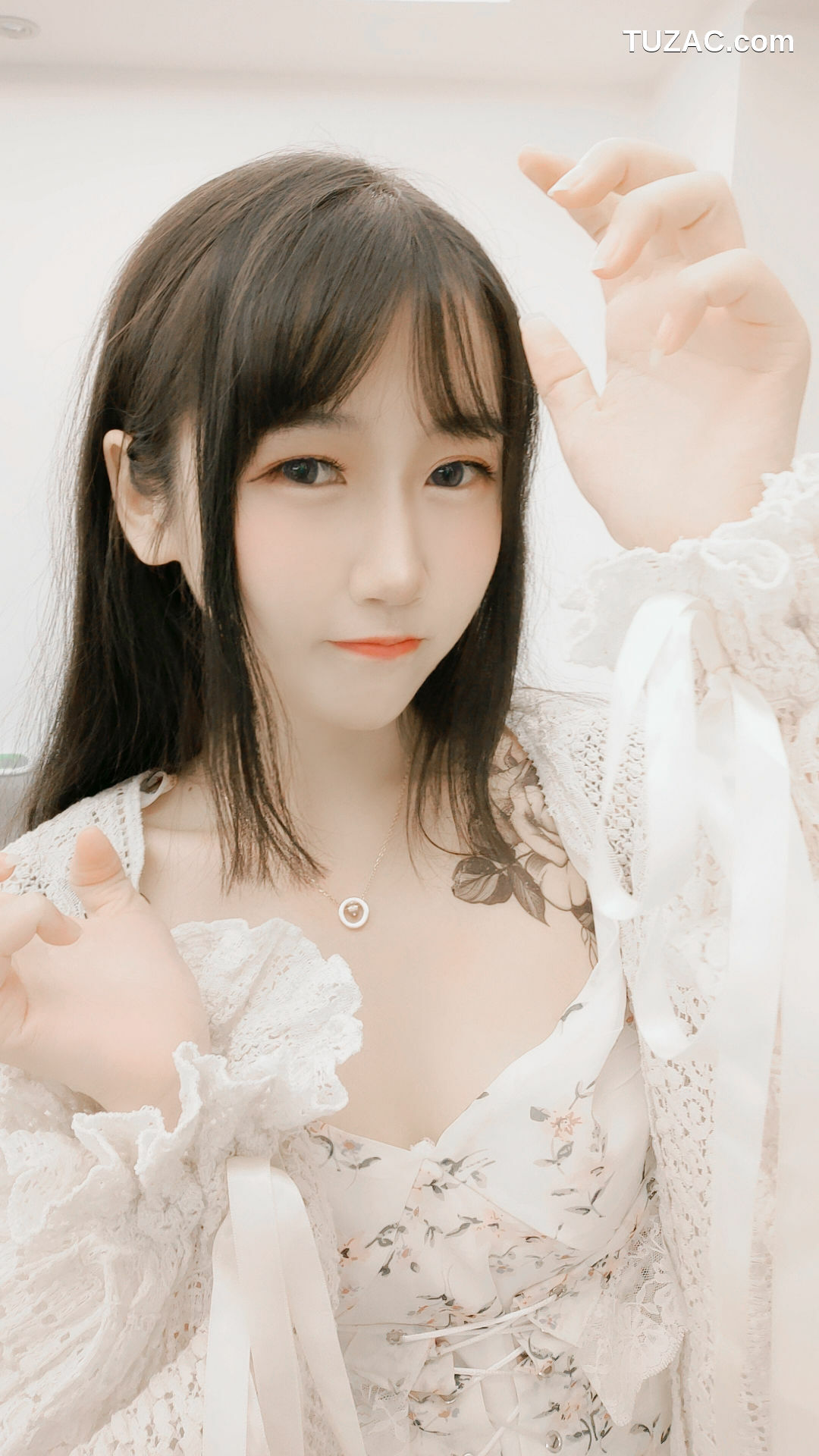网络美女_ 不呆猫 - 温柔风连衣裙[15P]
