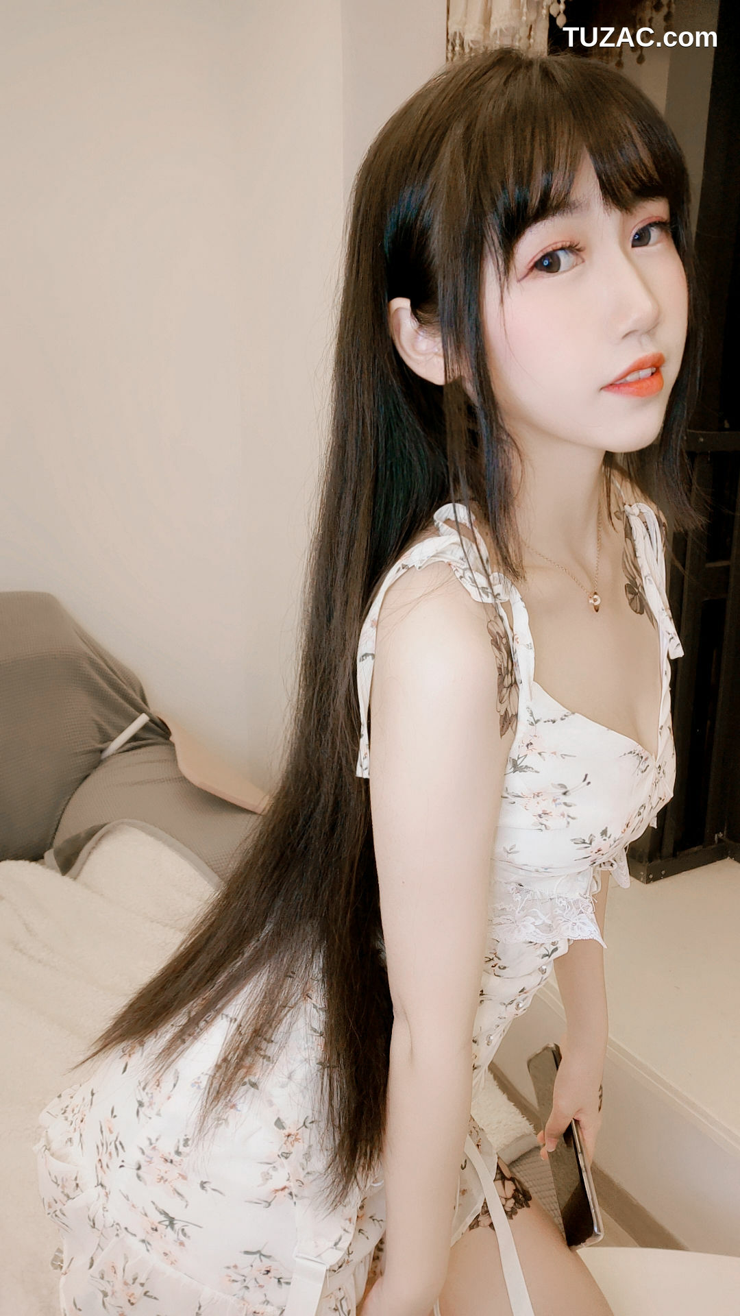 网络美女_ 不呆猫 - 温柔风连衣裙[15P]