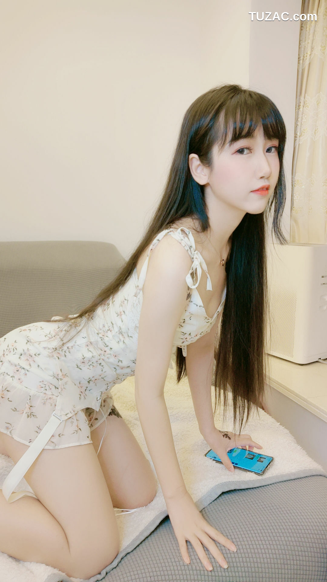 网络美女_ 不呆猫 - 温柔风连衣裙[15P]