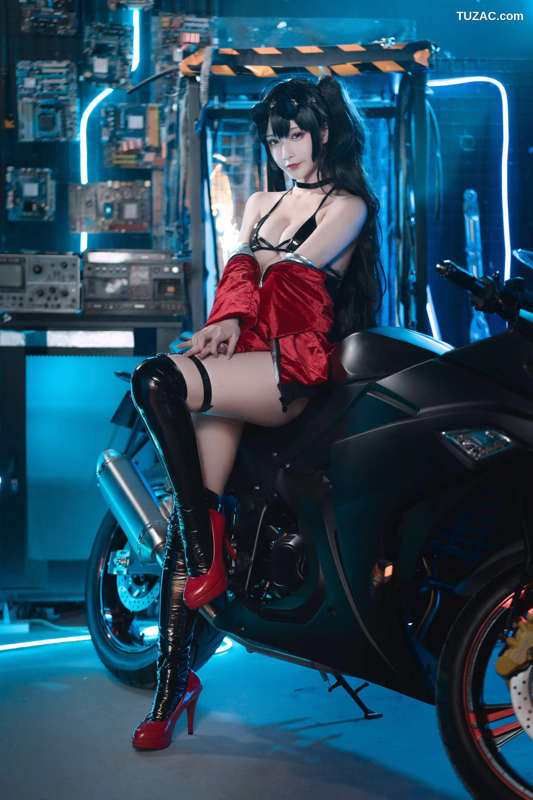 网络美女_ 动漫博主铁板烧鬼舞w - 大凤机车[30P]