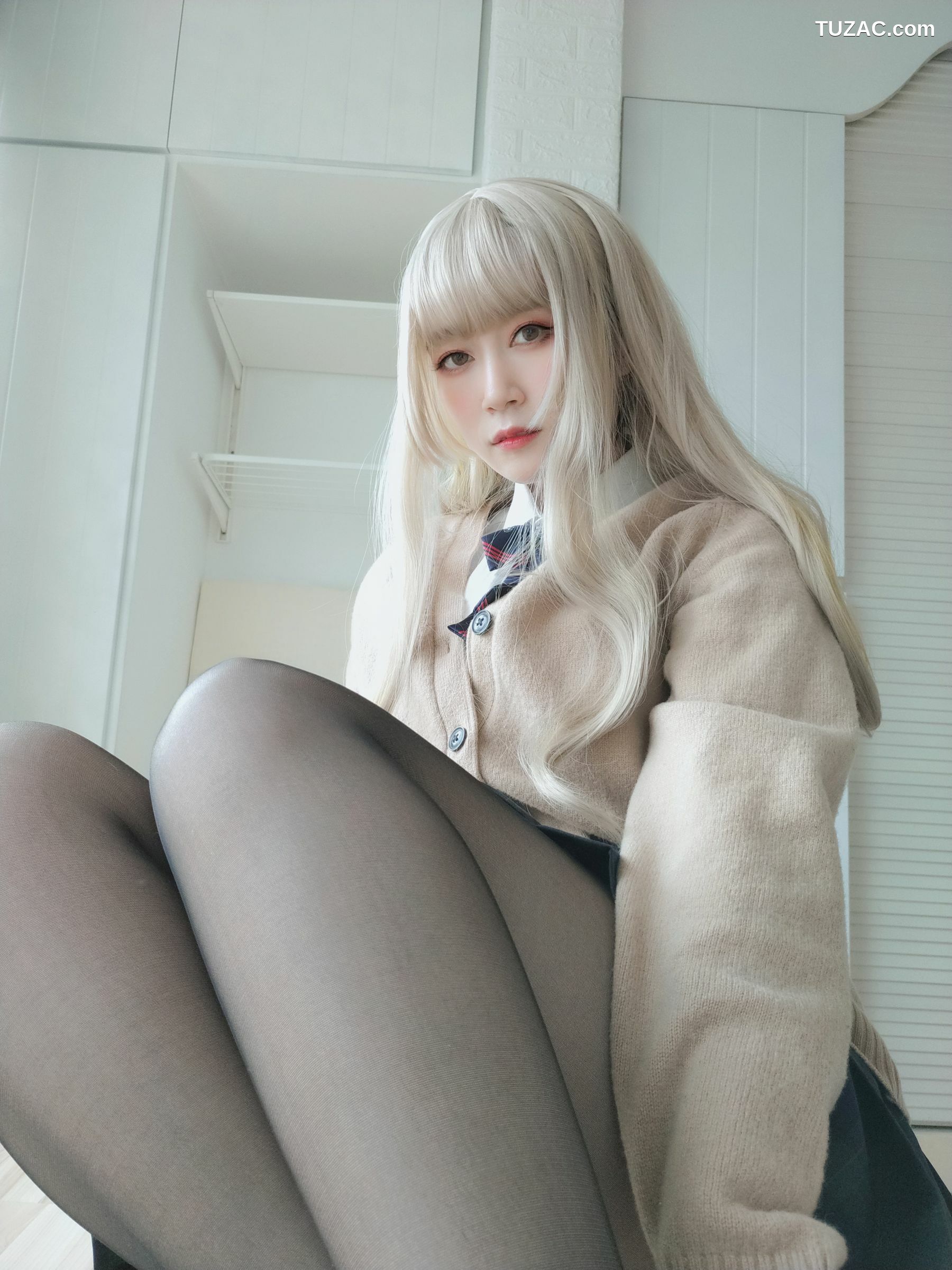 网络美女_ 小姐姐白银 - 灰色空间[88P]