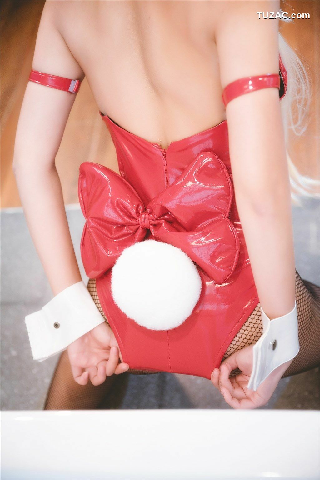 网络美女_ 微博妹子三度_69 - 黑丝兔女郎[40P]