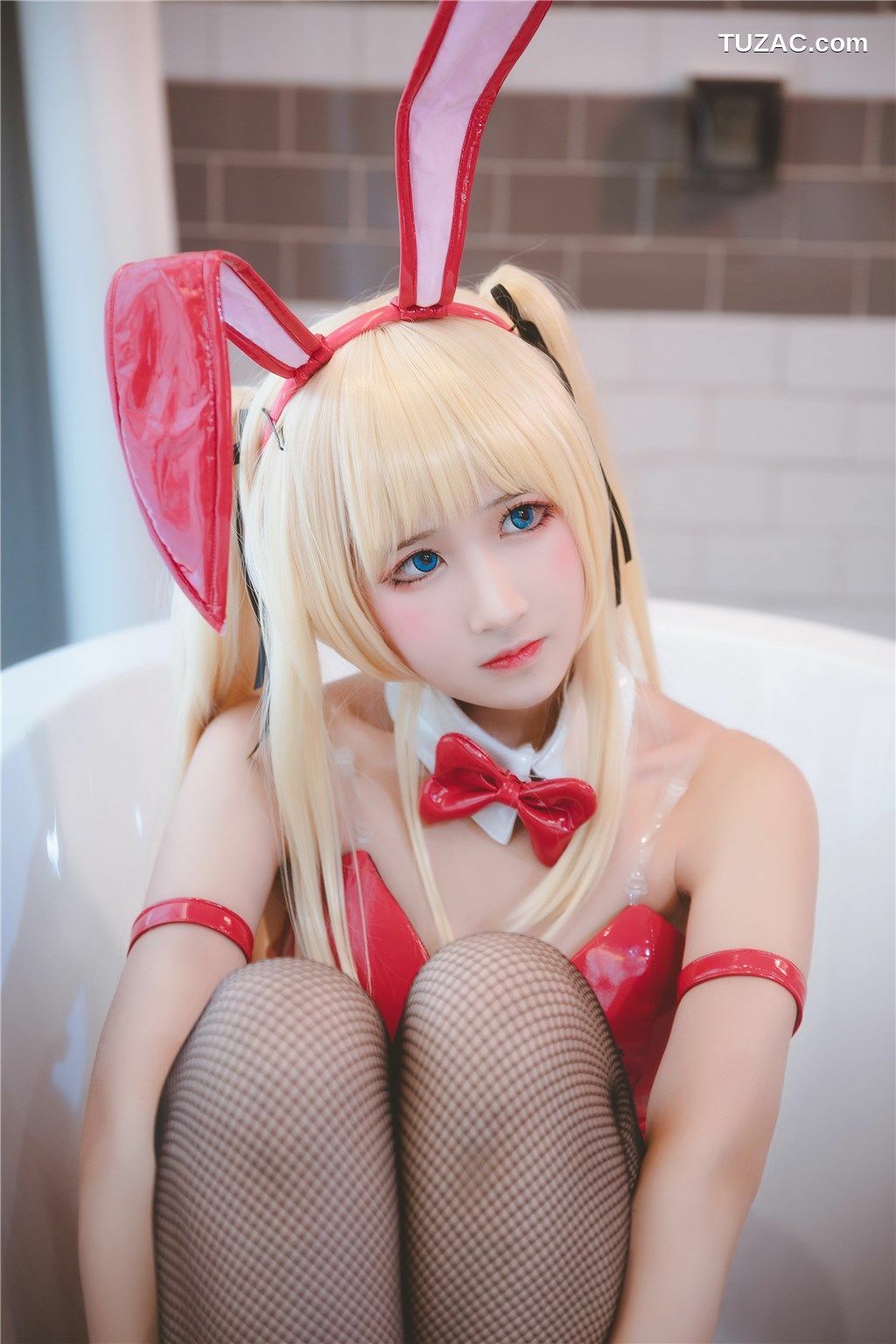 网络美女_ 微博妹子三度_69 - 黑丝兔女郎[40P]