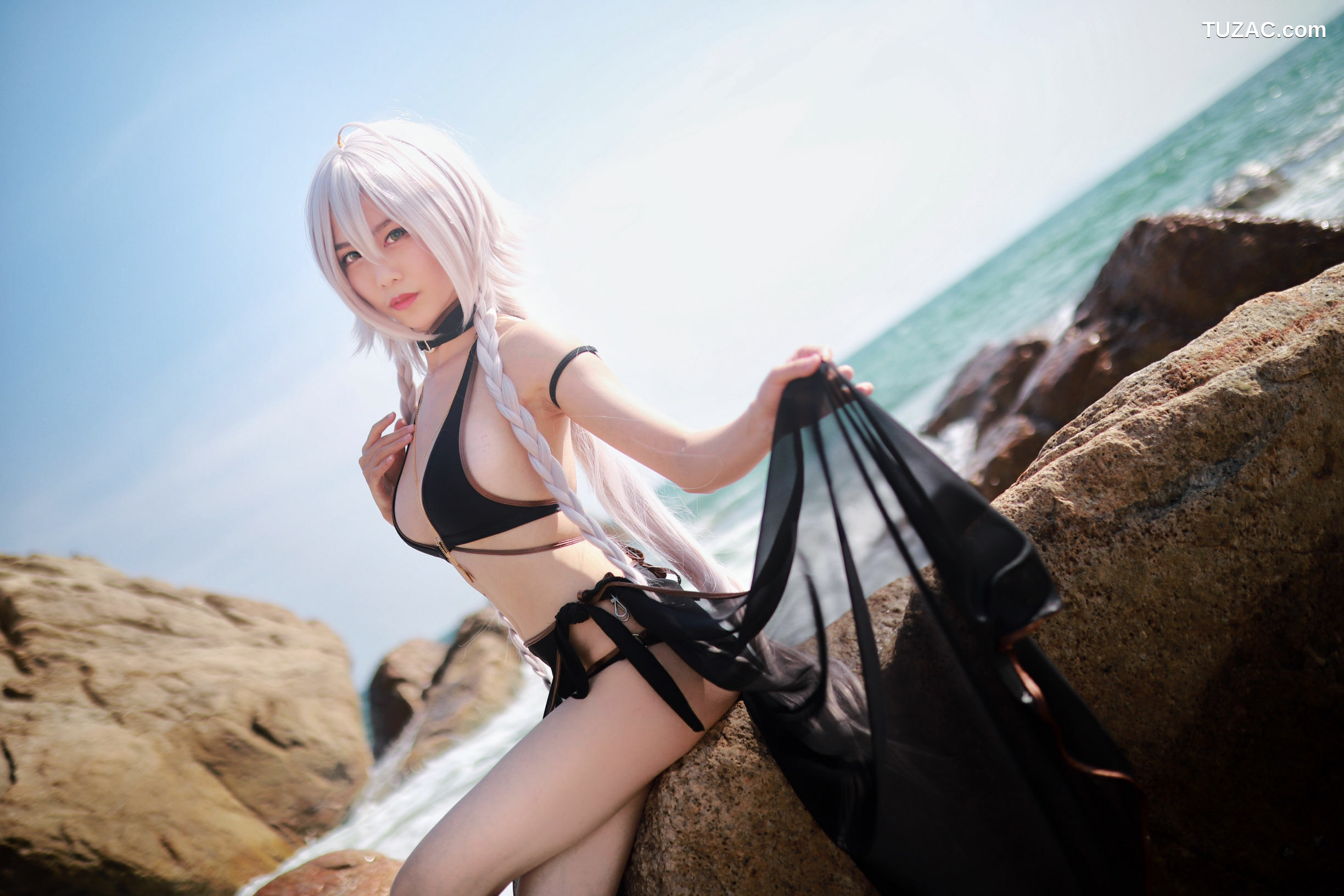 网络美女_ 抖娘-利世 - 黑贞德泳装[40P]