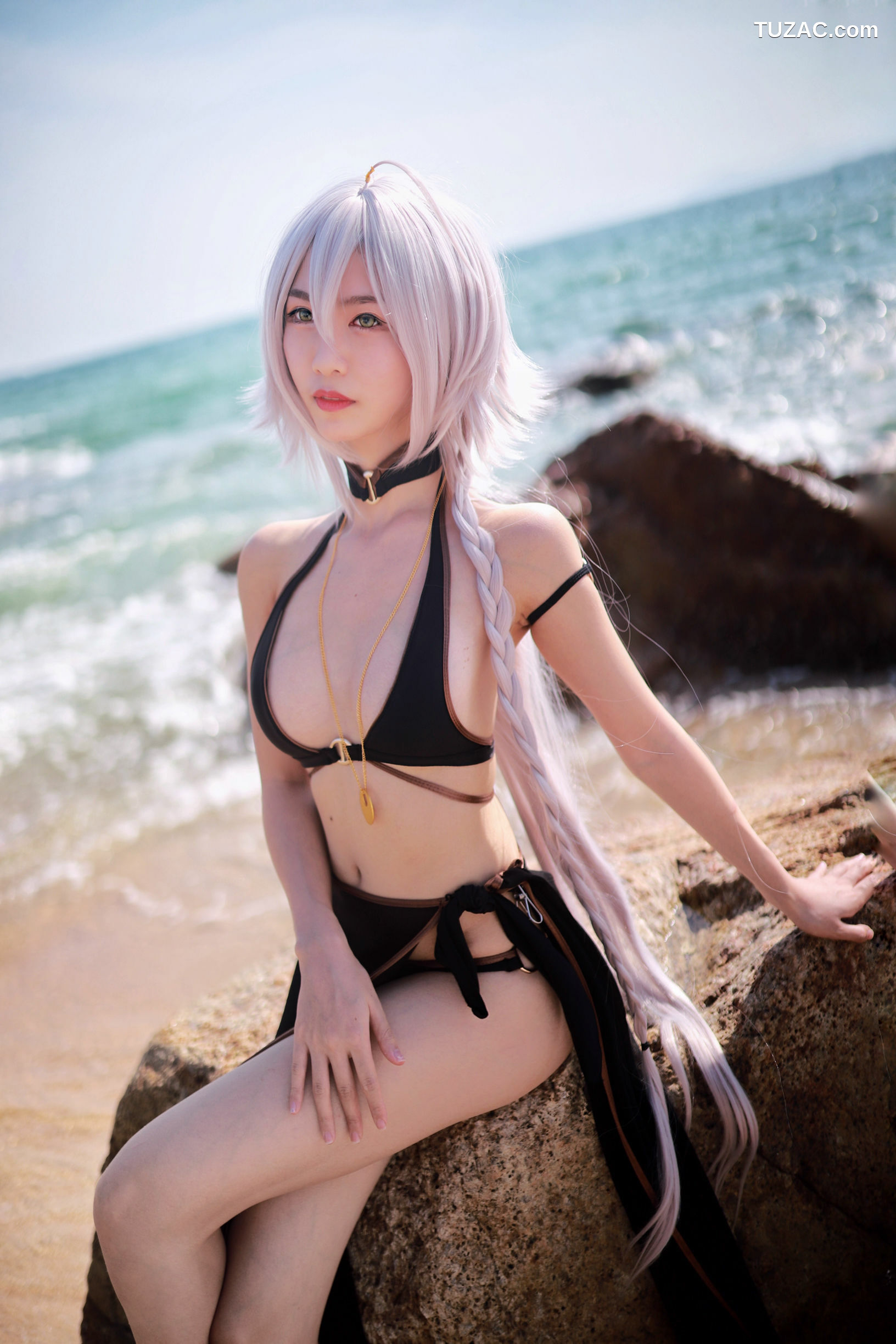 网络美女_ 抖娘-利世 - 黑贞德泳装[40P]