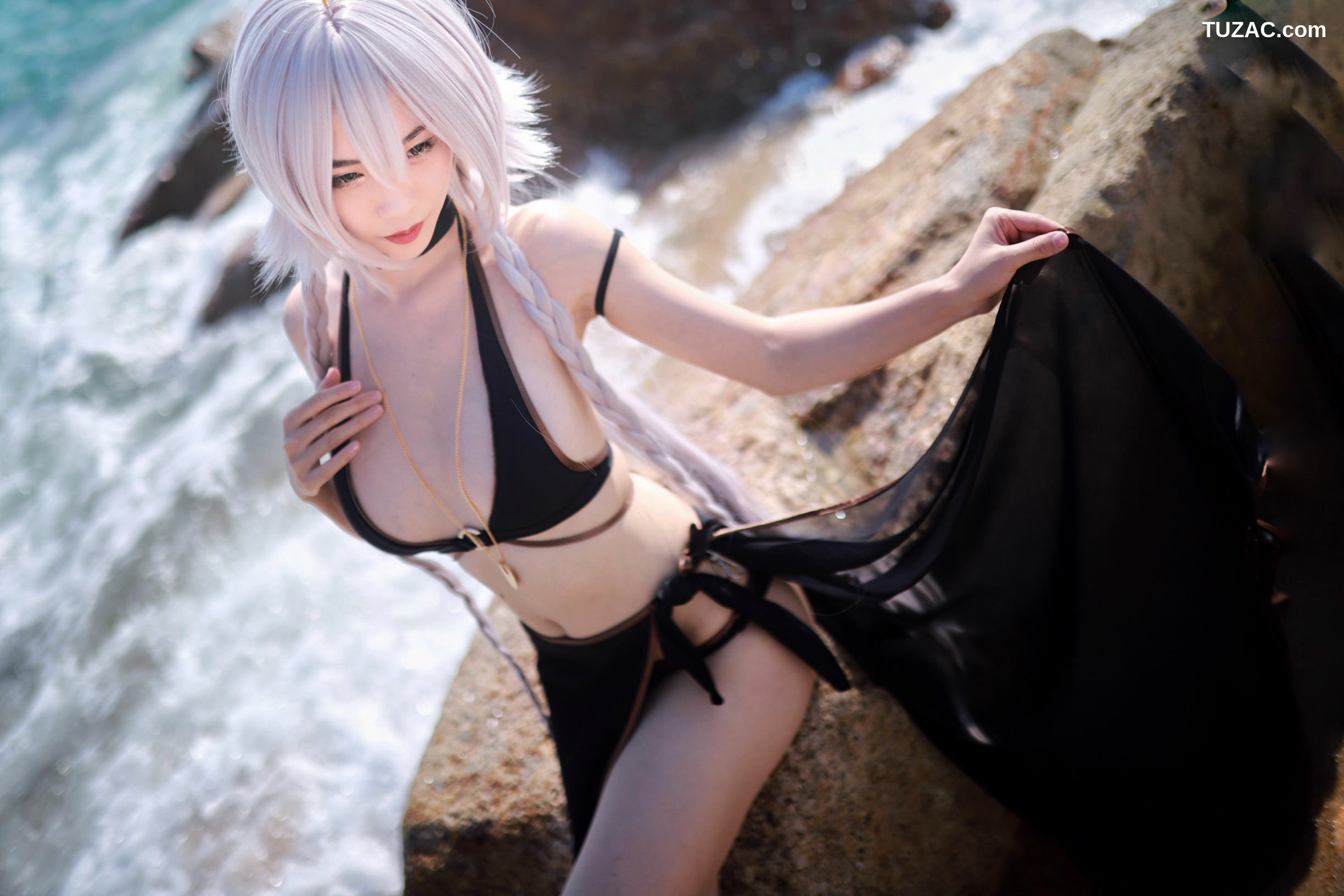 网络美女_ 抖娘-利世 - 黑贞德泳装[40P]