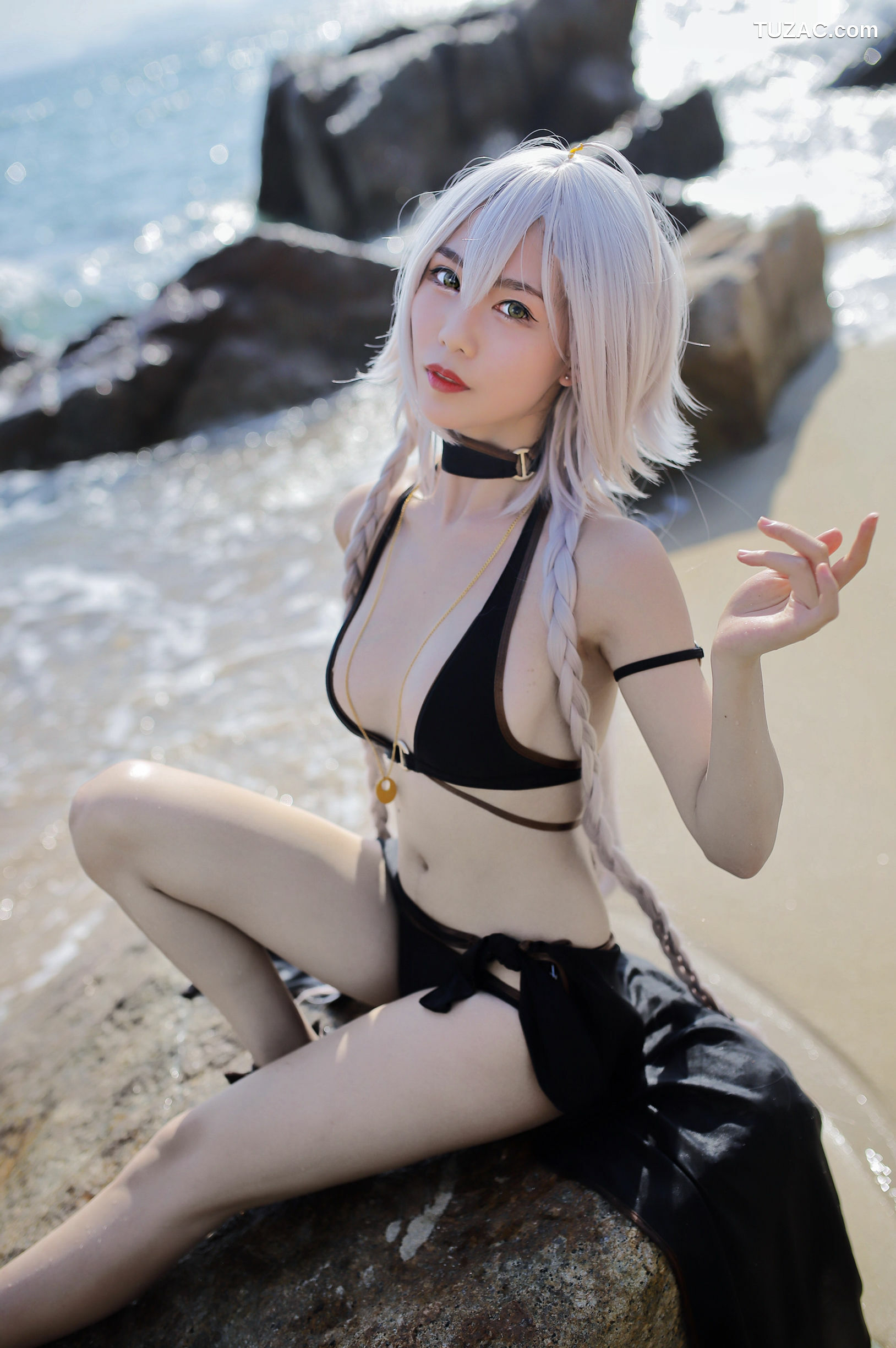 网络美女_ 抖娘-利世 - 黑贞德泳装[40P]
