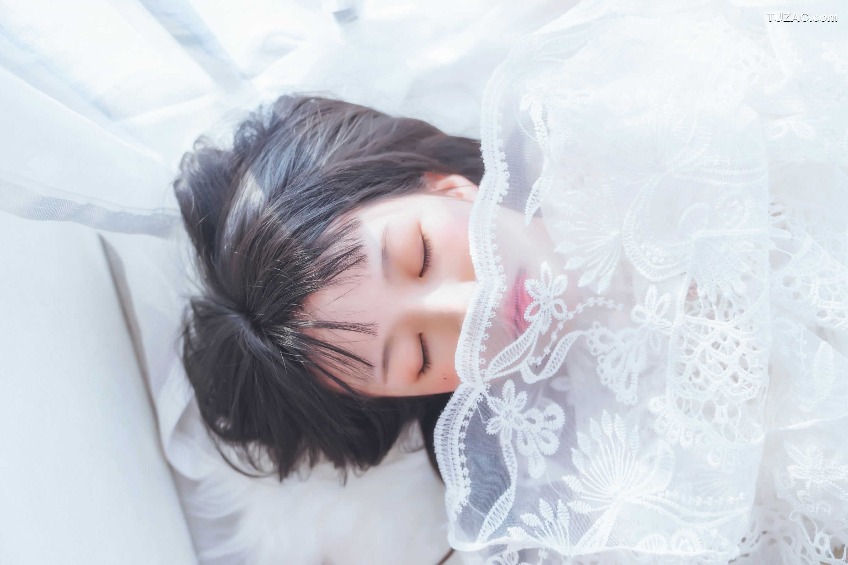 网络美女_ 桜桃喵 - 初雪 写真套图[45P]