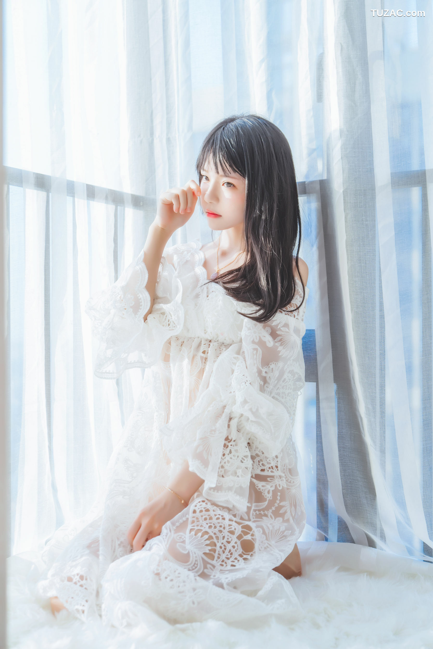 网络美女_ 桜桃喵 - 初雪 写真套图[45P]