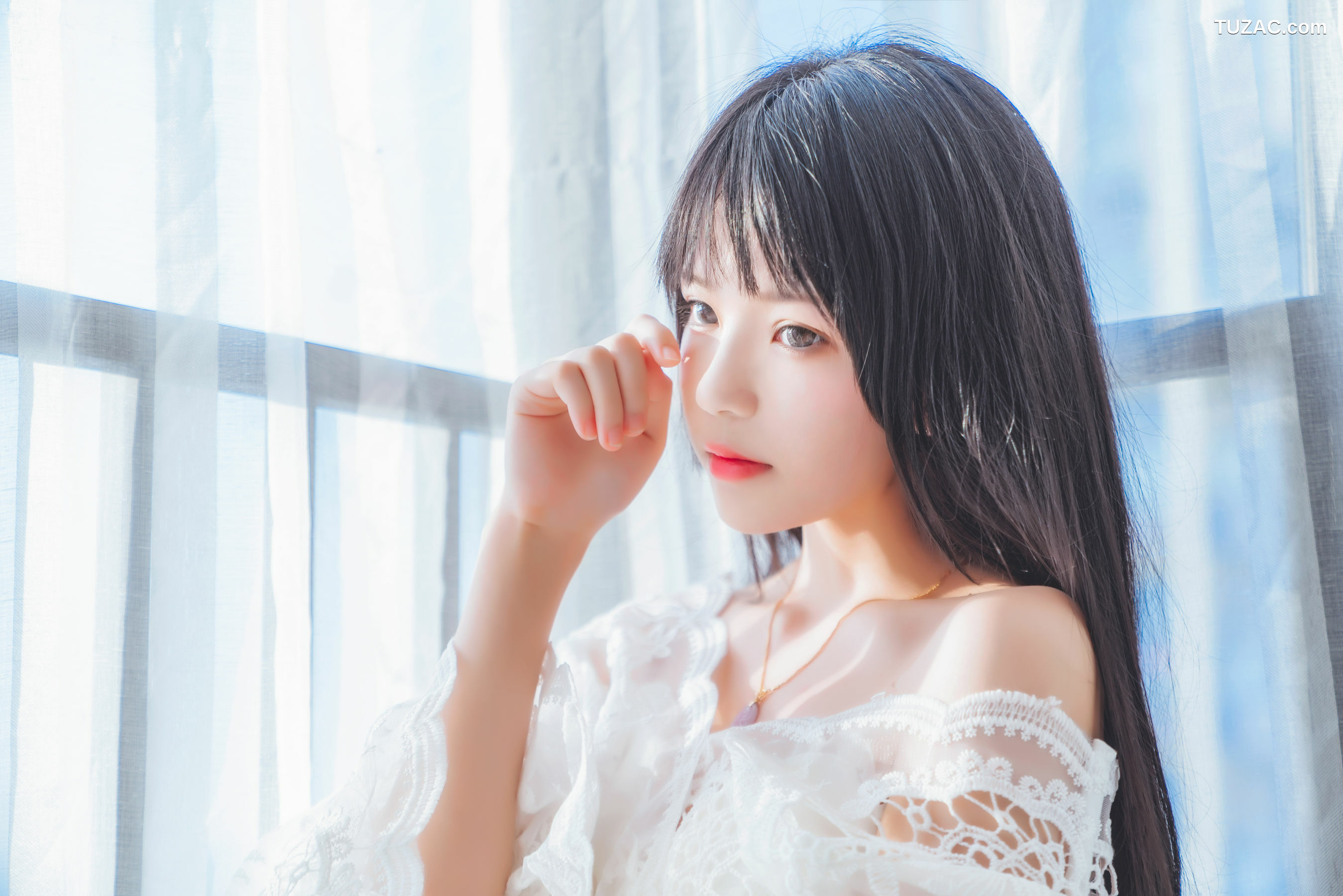 网络美女_ 桜桃喵 - 初雪 写真套图[45P]