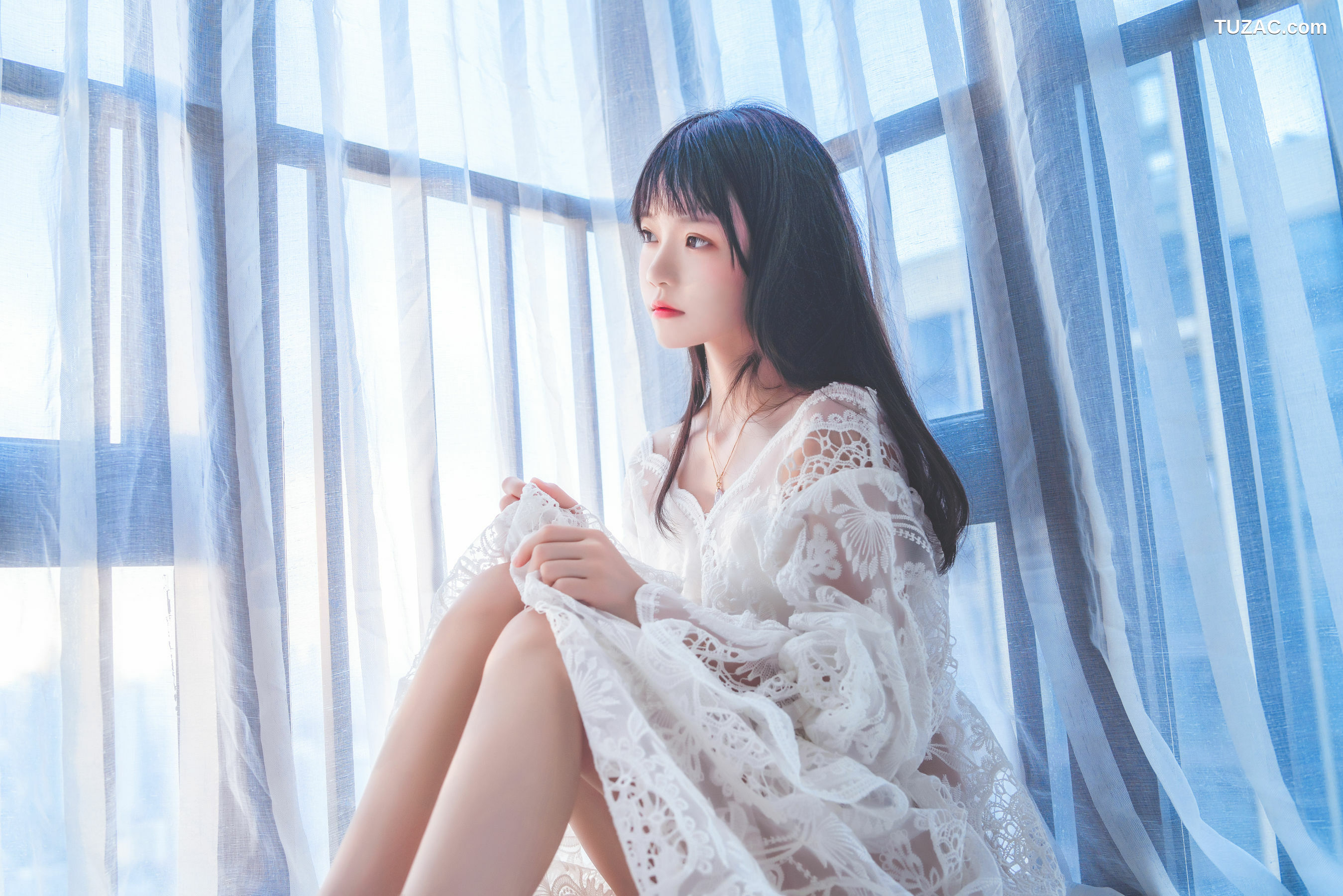 网络美女_ 桜桃喵 - 初雪 写真套图[45P]