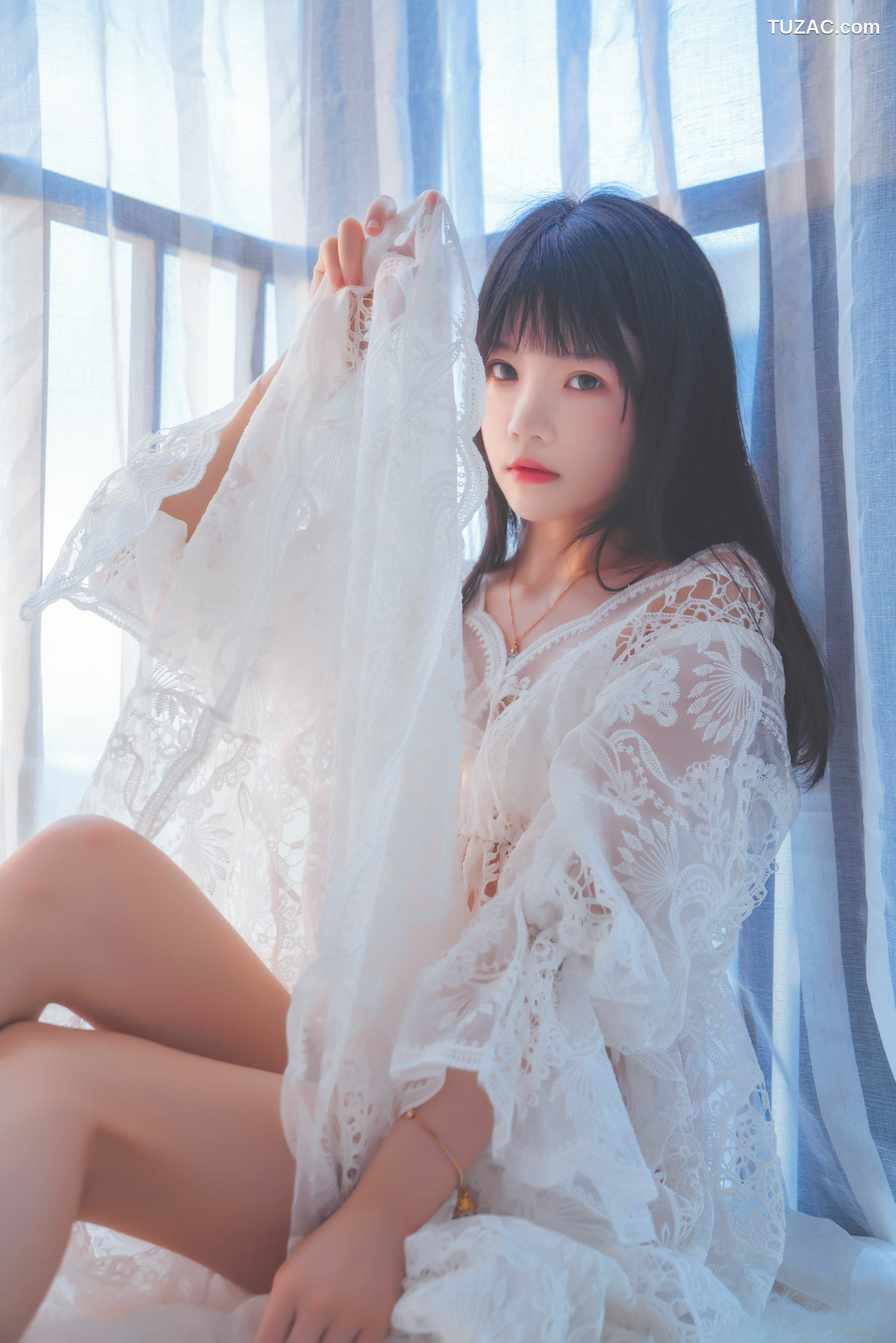 网络美女_ 桜桃喵 - 初雪 写真套图[45P]