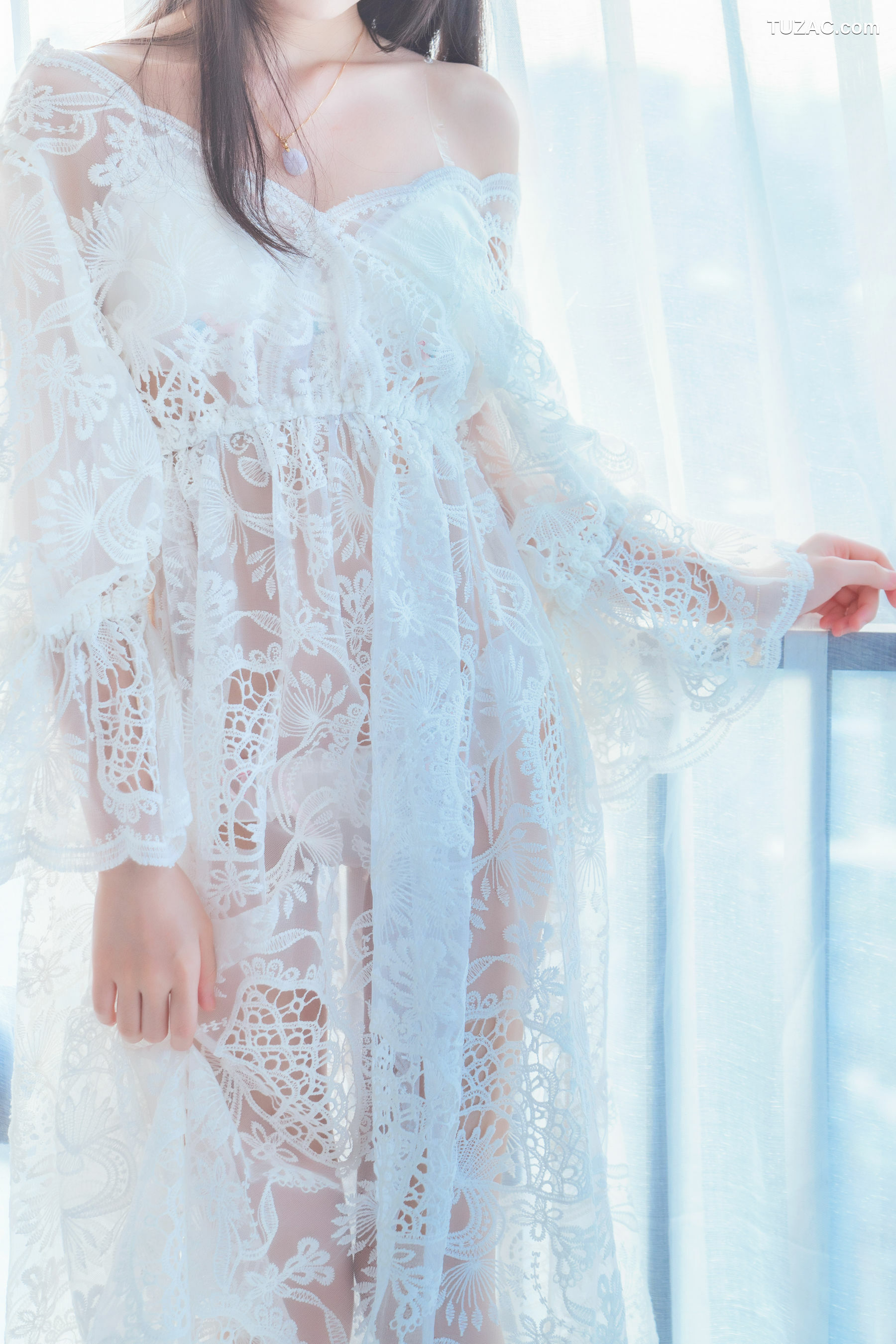 网络美女_ 桜桃喵 - 初雪 写真套图[45P]