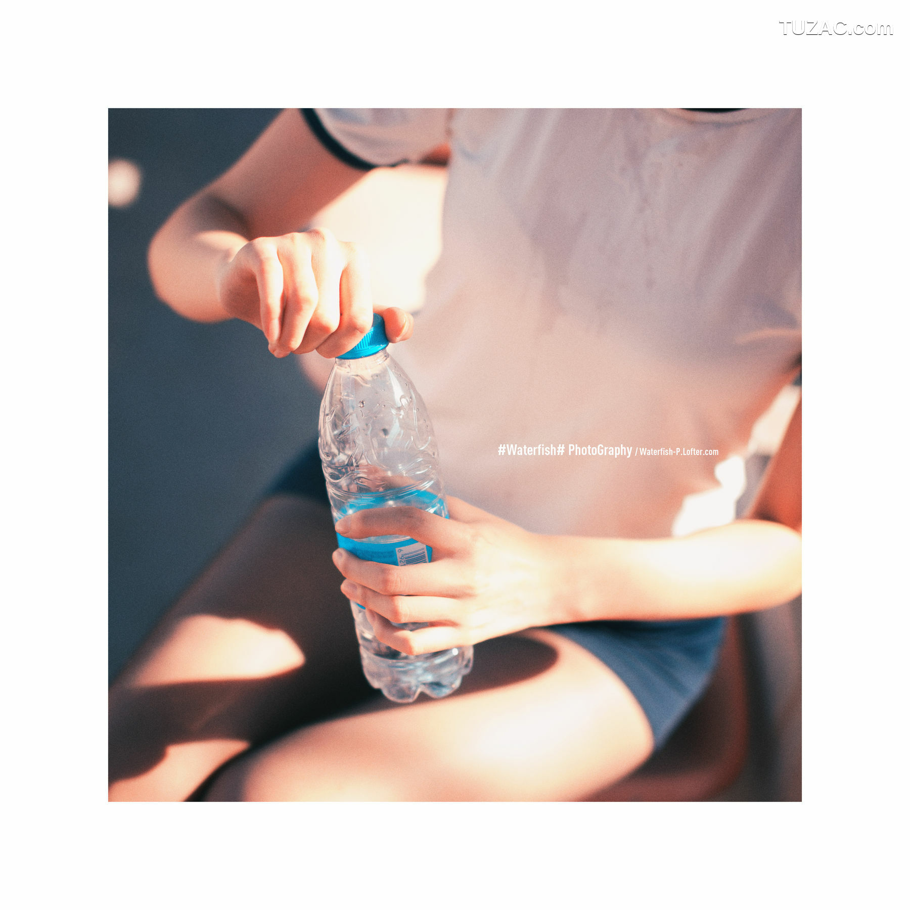 网络美女_ 沧霁桔梗 - 黑丝体操服[53P]