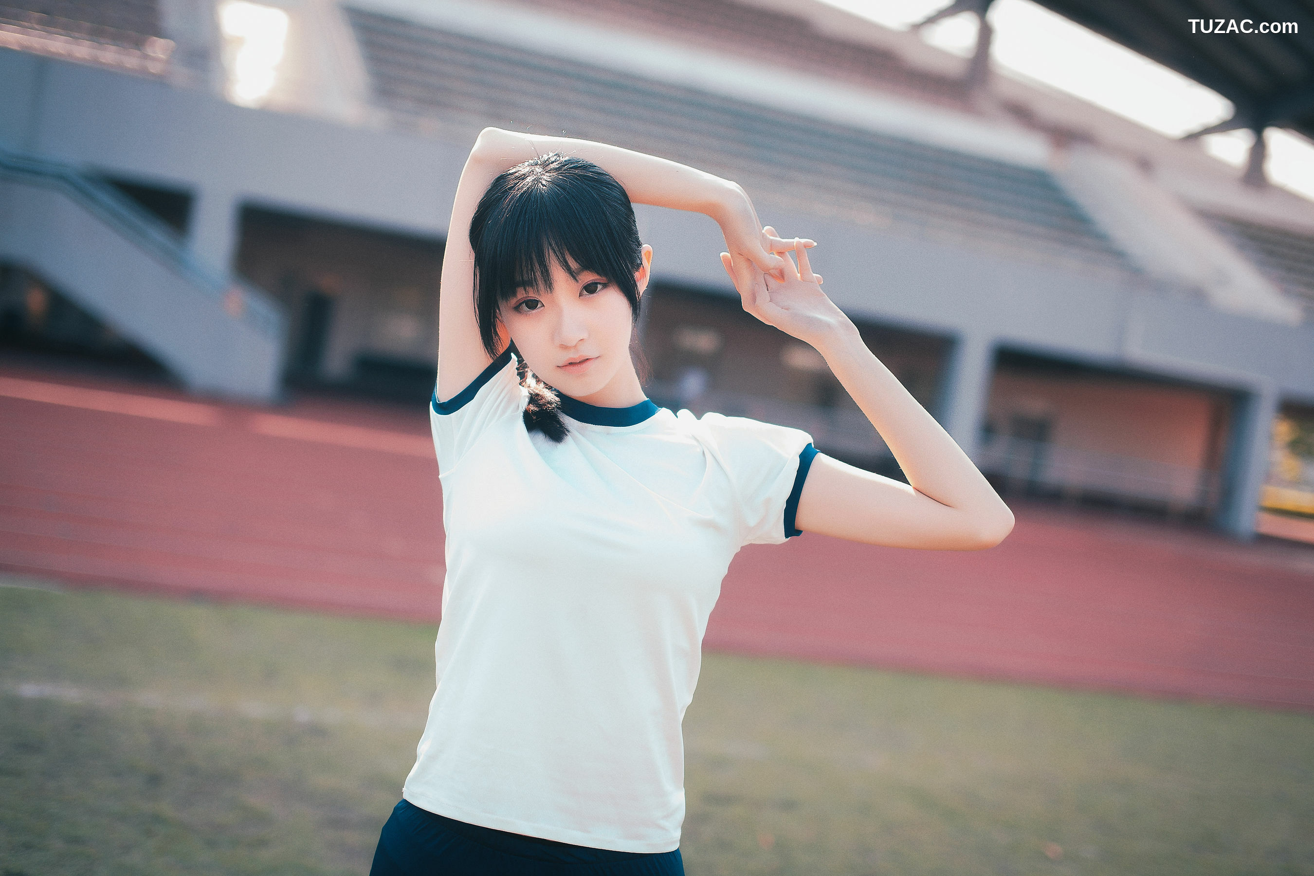 网络美女_ 沧霁桔梗 - 黑丝体操服[53P]