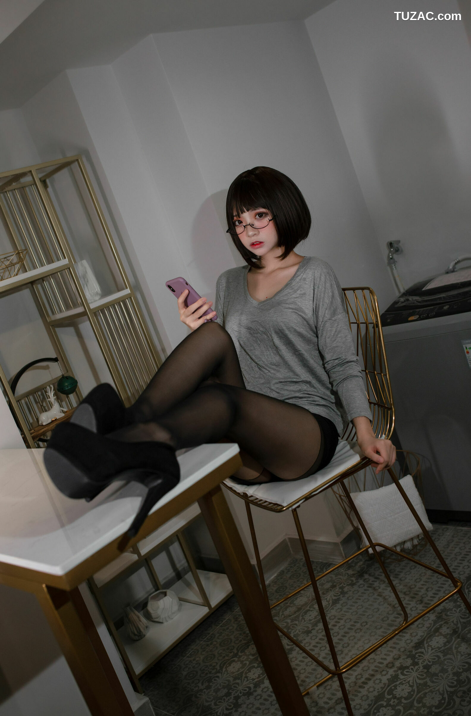 网络美女_ 疯猫ss - OL真爱之居家OL[30P]