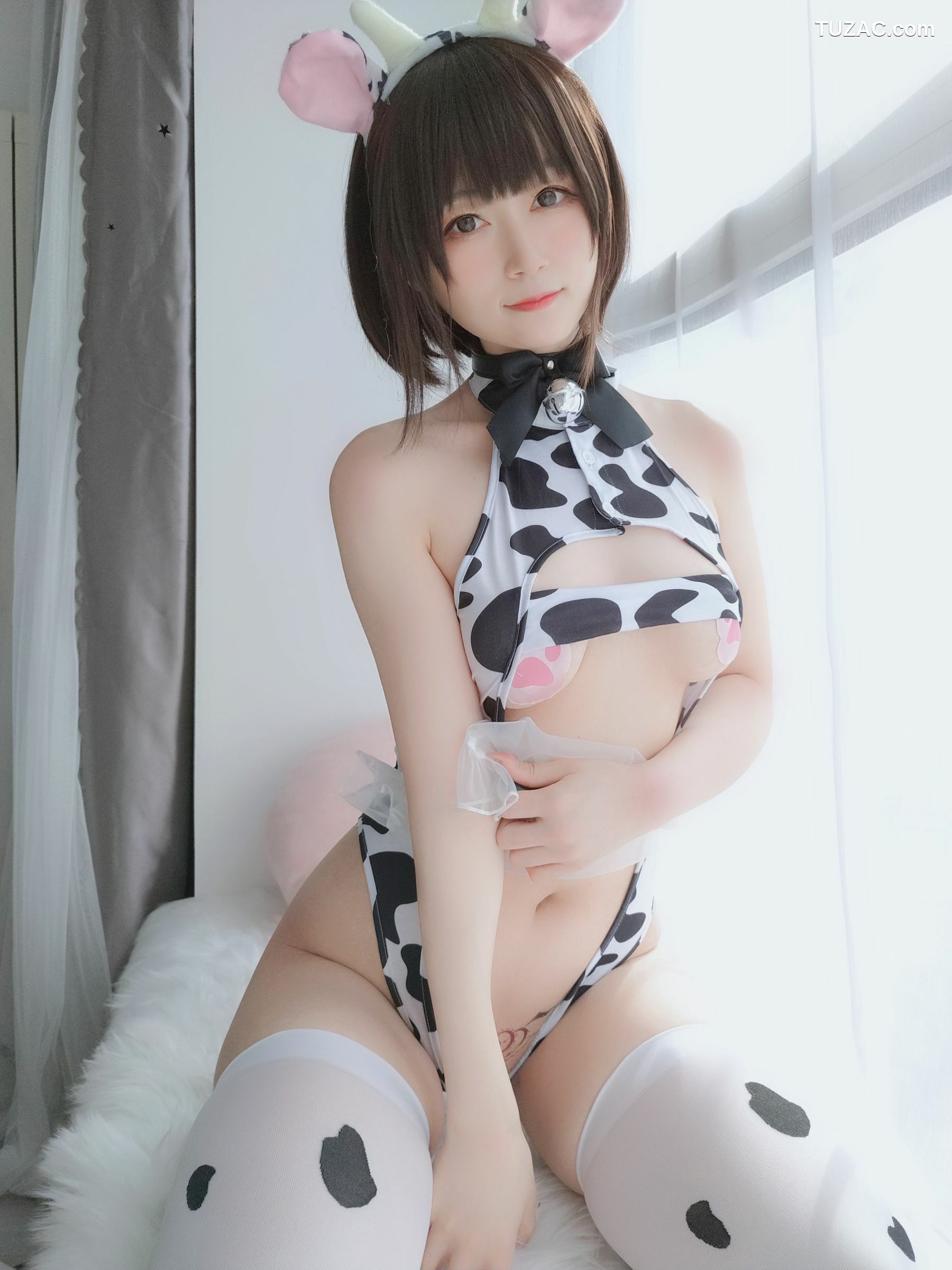 网络美女_ 白银 - 可爱奶牛[90P]