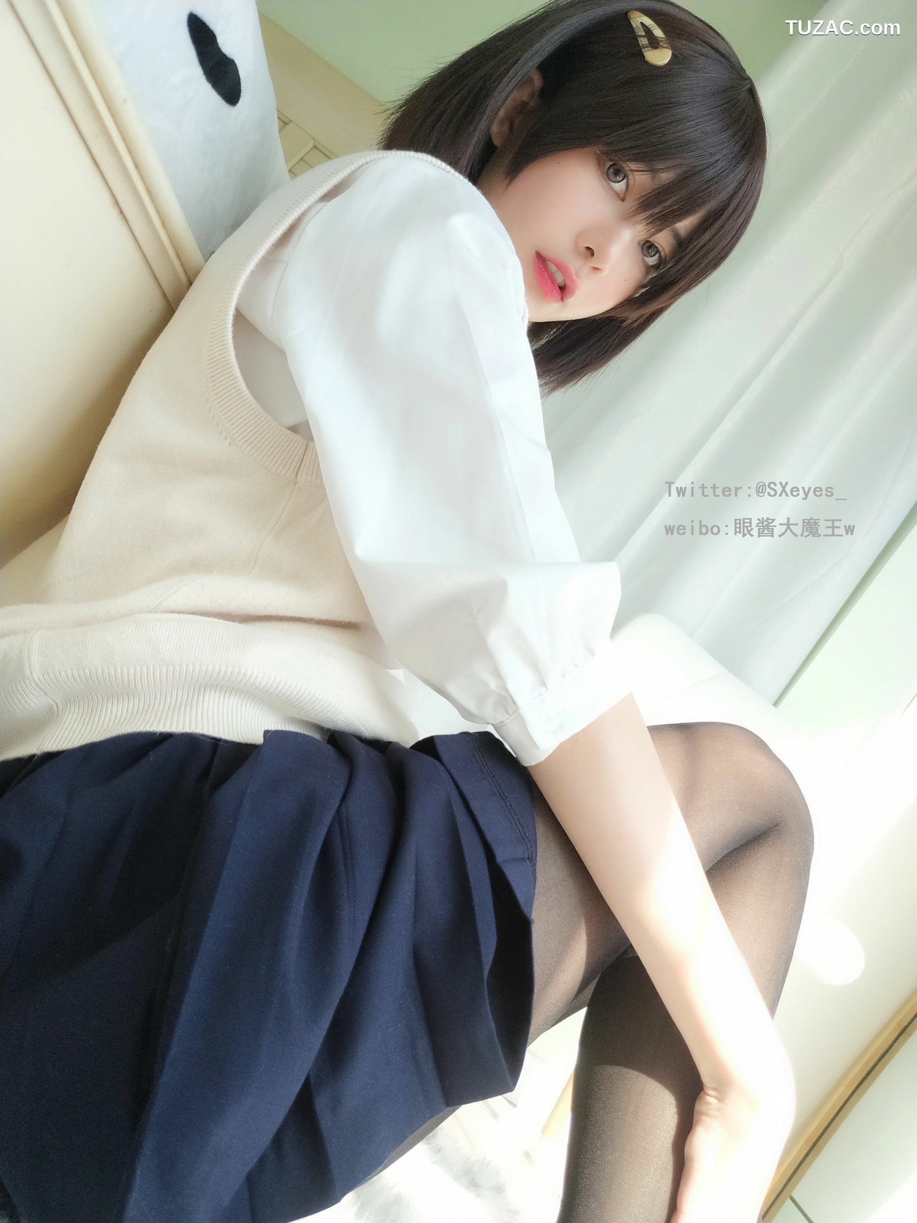 网络美女_ 眼酱大魔王w - 小学妹 写真套图[31P]