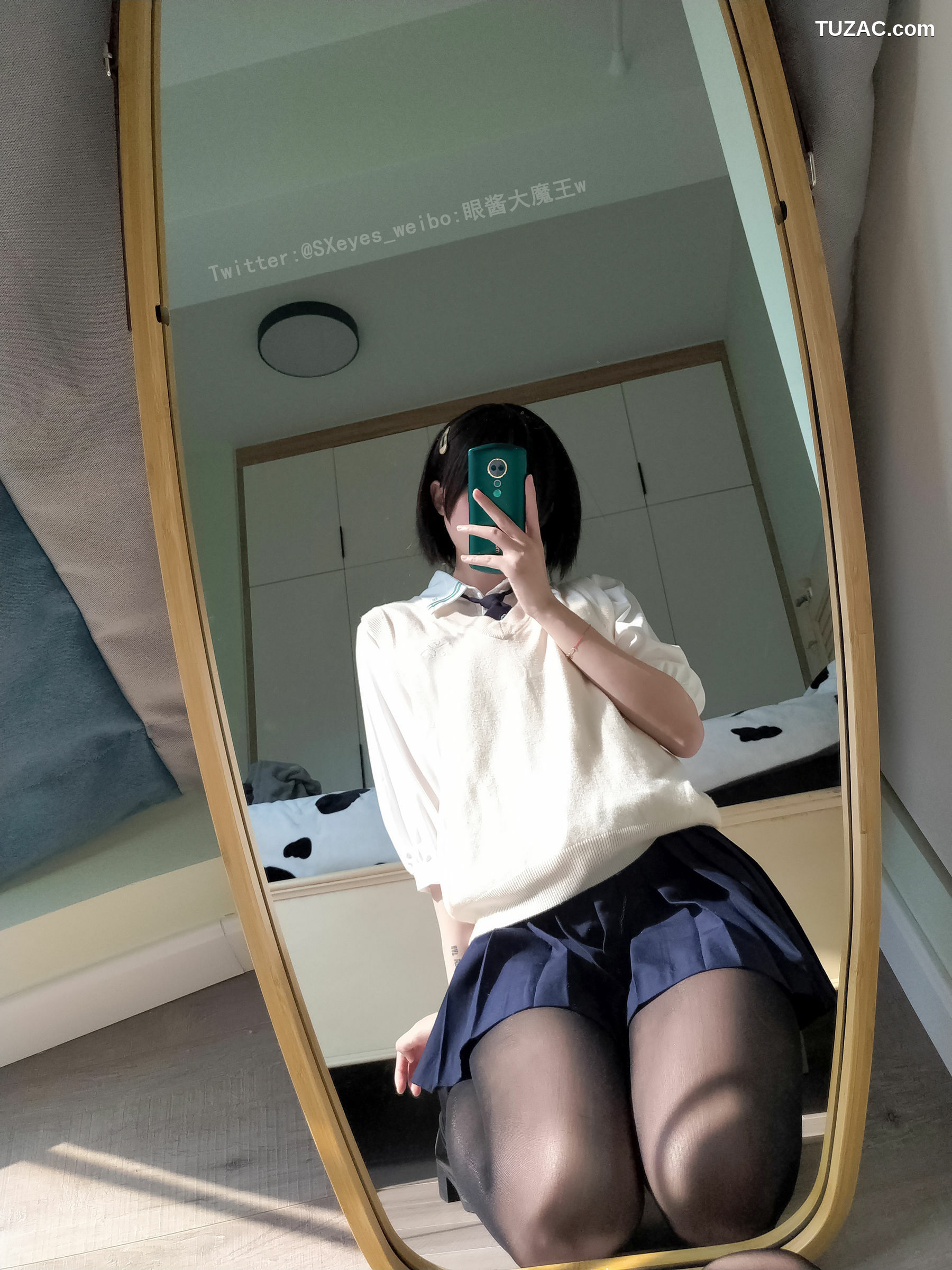网络美女_ 眼酱大魔王w - 小学妹 写真套图[31P]