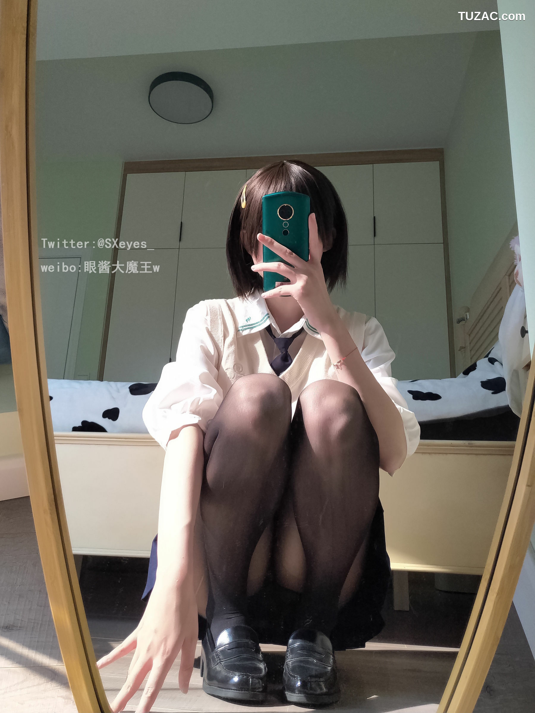 网络美女_ 眼酱大魔王w - 小学妹 写真套图[31P]
