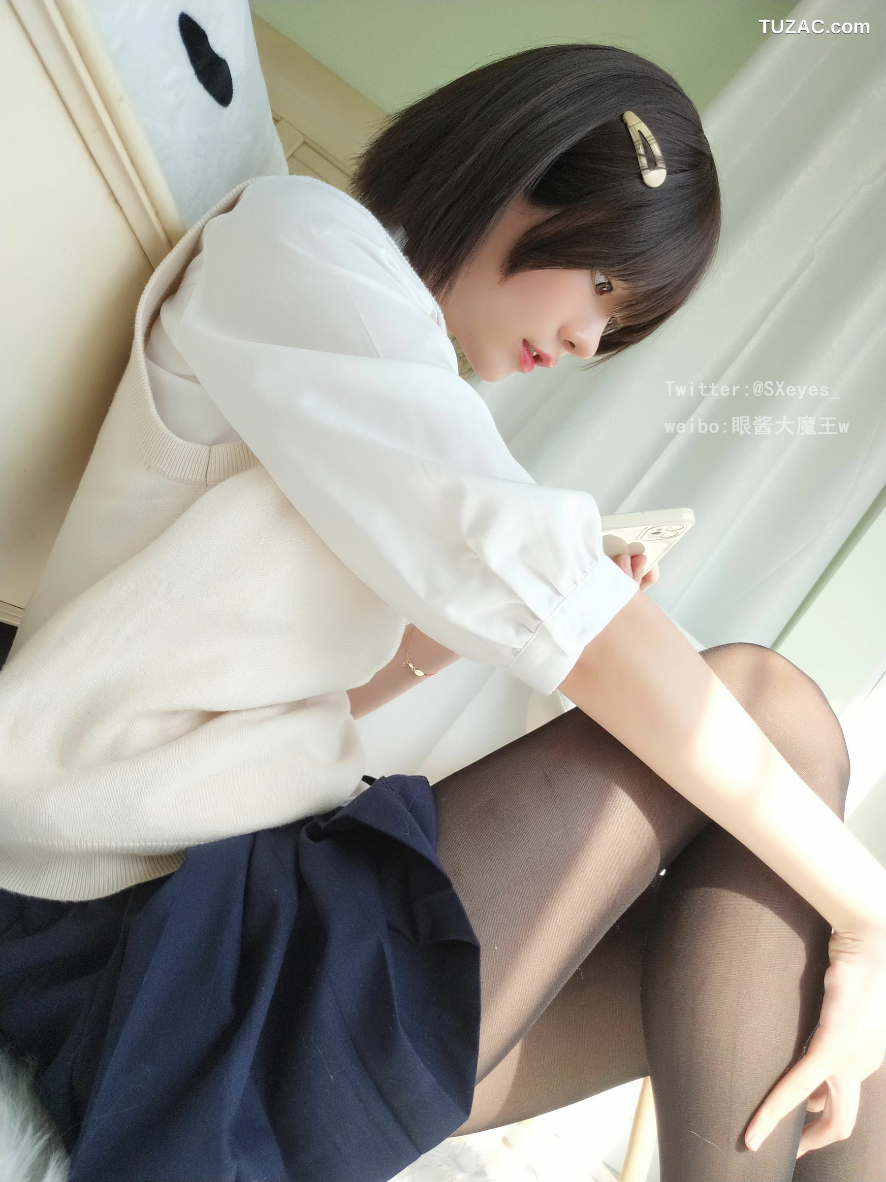 网络美女_ 眼酱大魔王w - 小学妹 写真套图[31P]