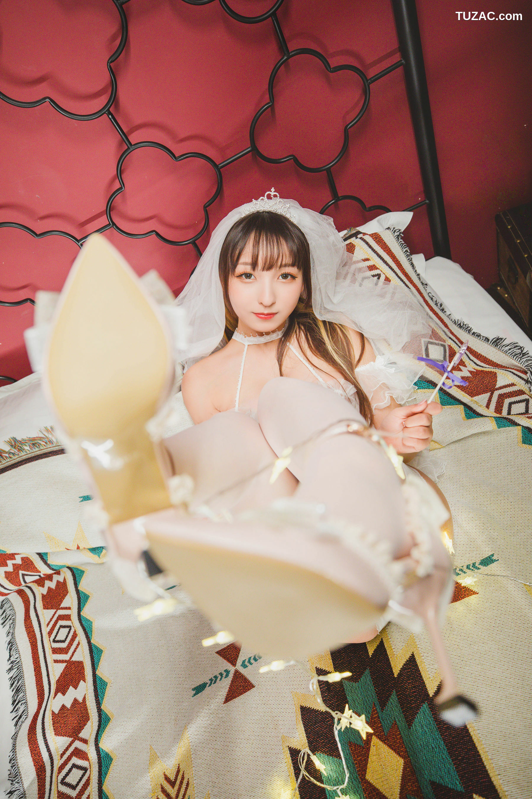 网络美女_ 神楽板真冬 - 光の囁き-光の修女[150P]