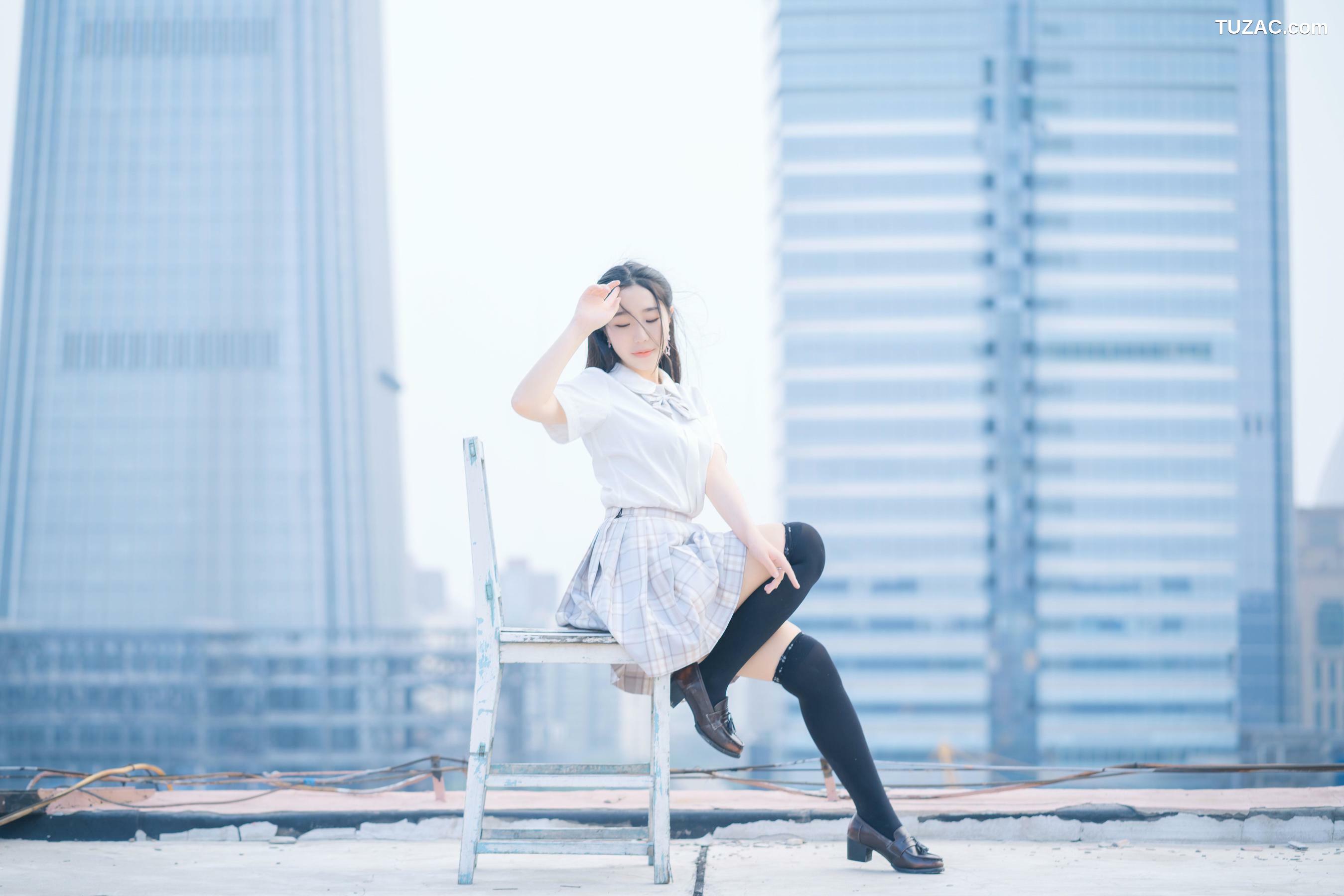 网络美女_ 穆零Mu0 - 天台jk[21P]