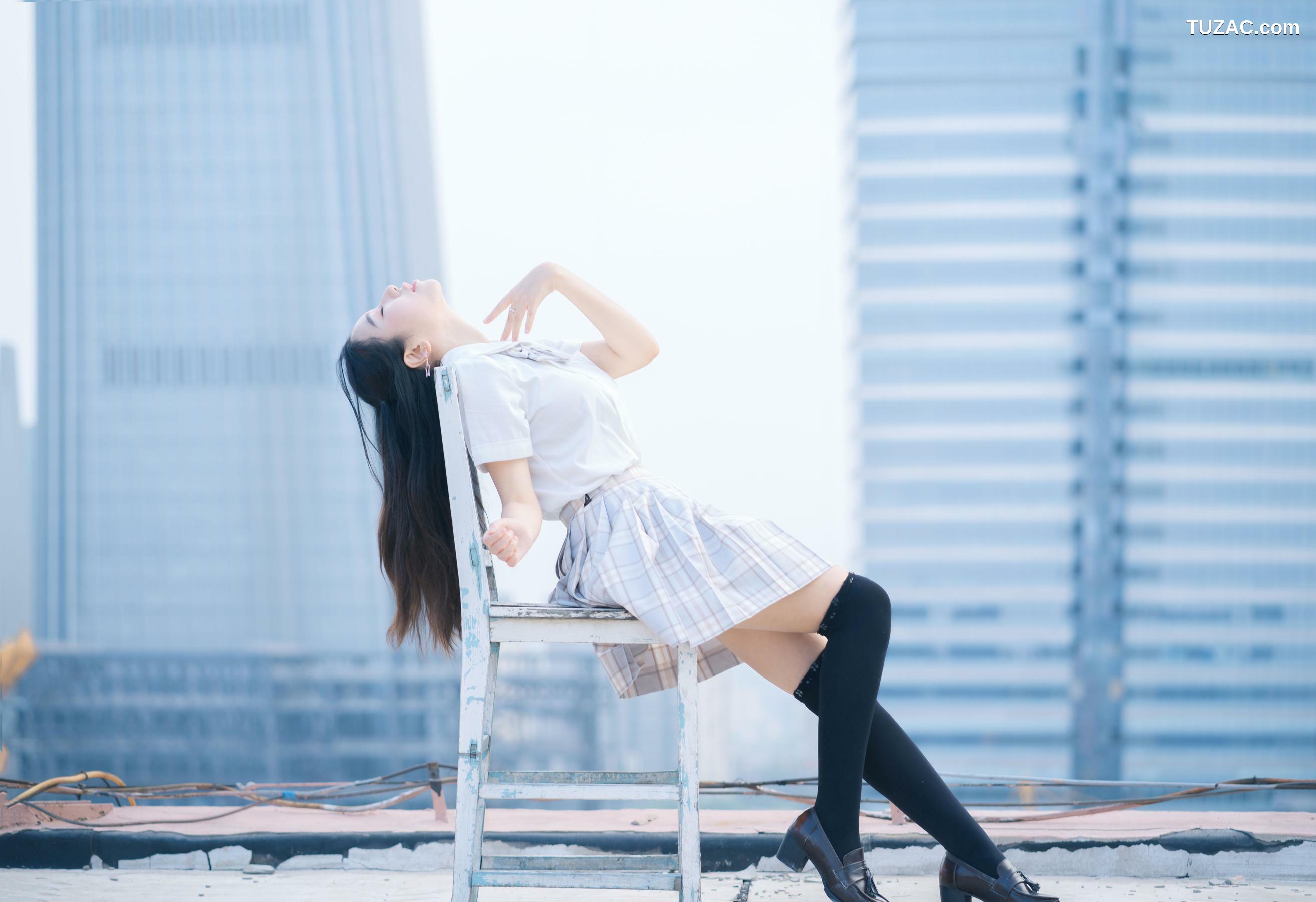 网络美女_ 穆零Mu0 - 天台jk[21P]