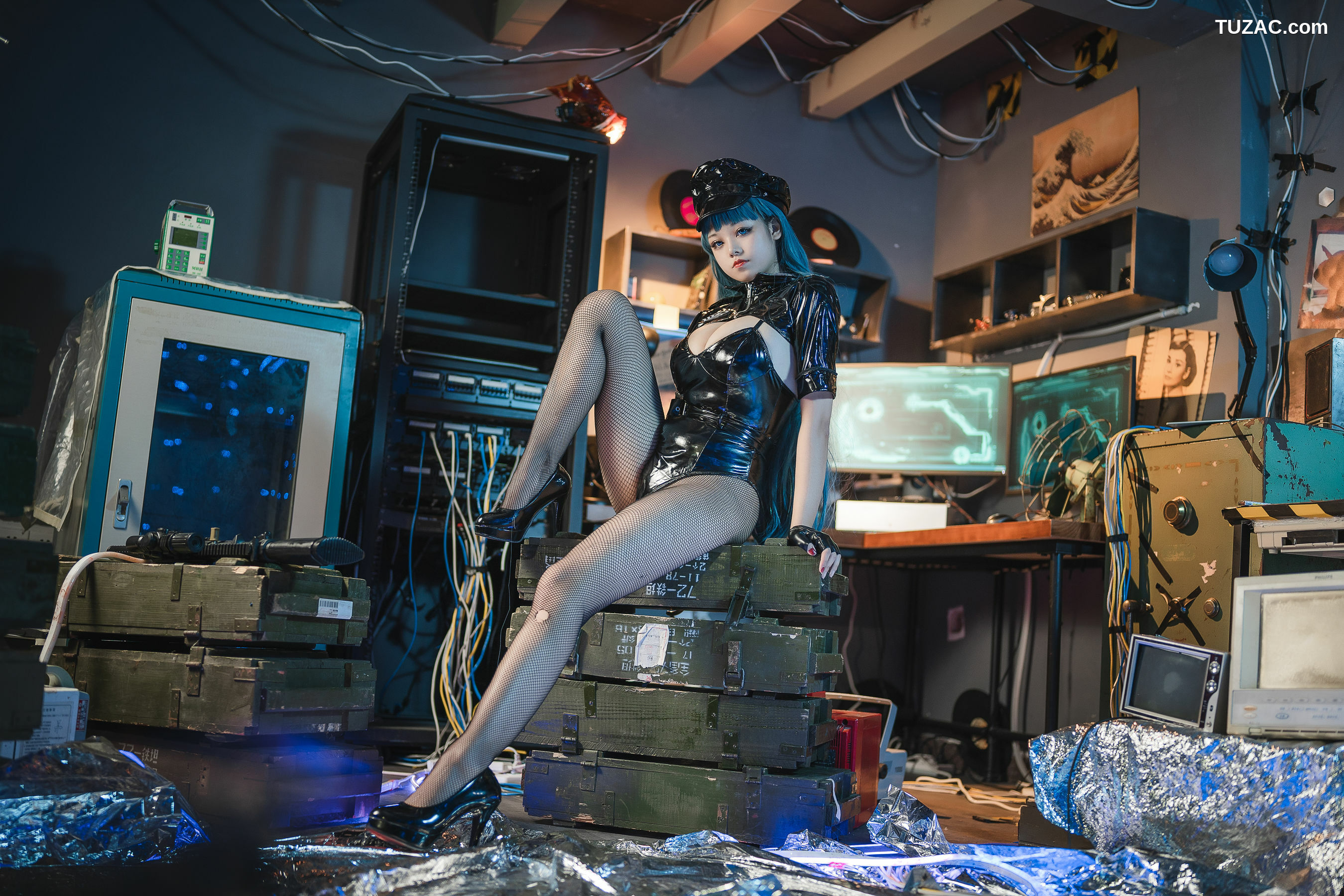 网络美女_ 萌系小姐姐蜜汁猫裘 - 女警2[51P]