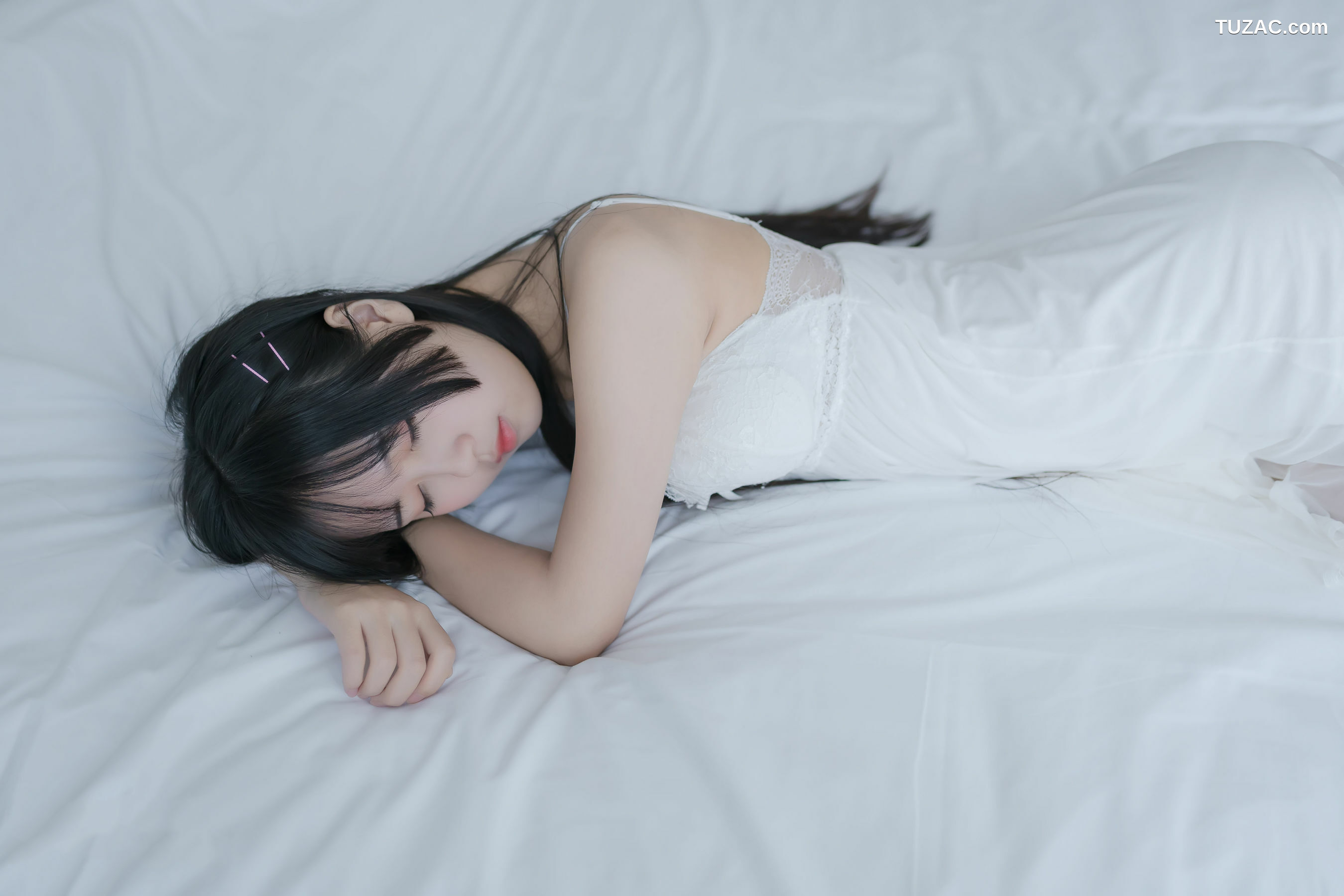 网络美女_ 萌芽儿o0 《白色私房》 写真集[44P]