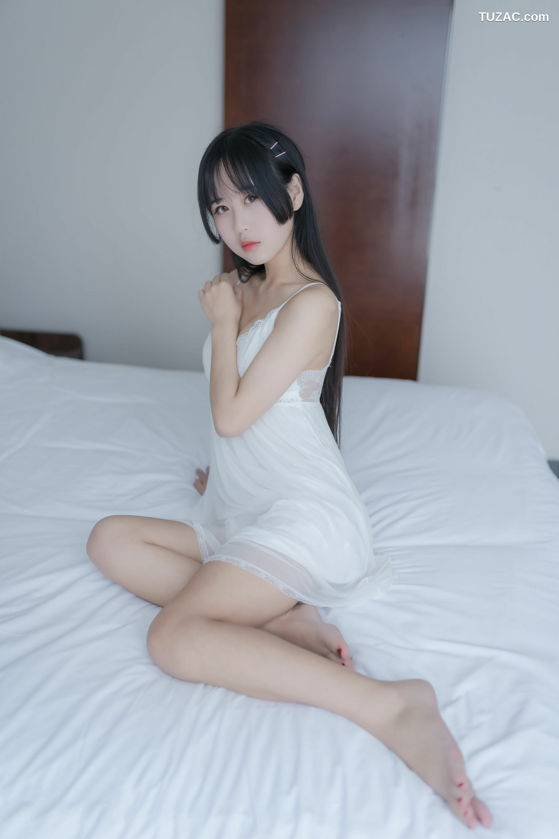 网络美女_ 萌芽儿o0 《白色私房》 写真集[44P]