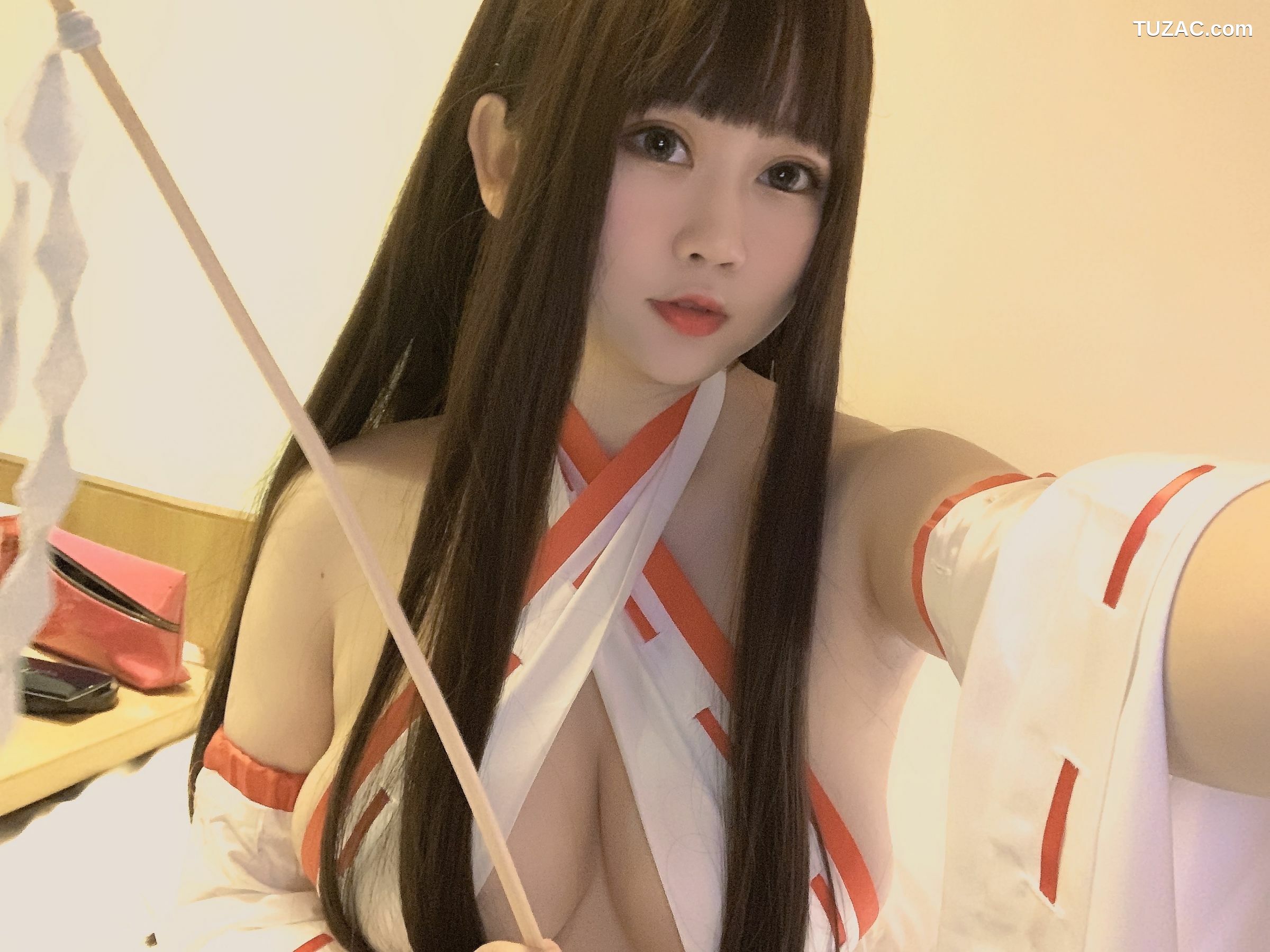 网络美女_ 蜜桃少女是依酱呀 - 女巫[41P]